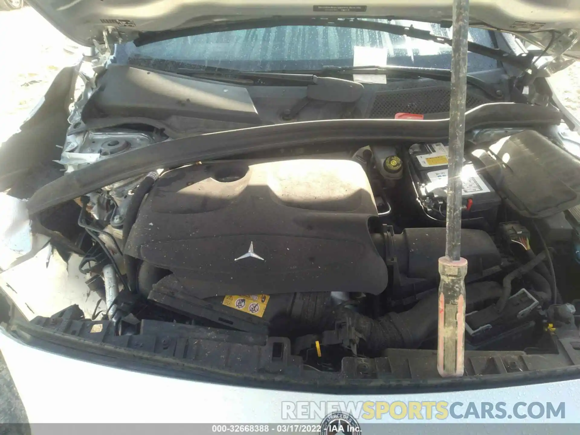 9 Photograph of a damaged car WDCTG4EB7KU003817 MERCEDES-BENZ GLA 2019