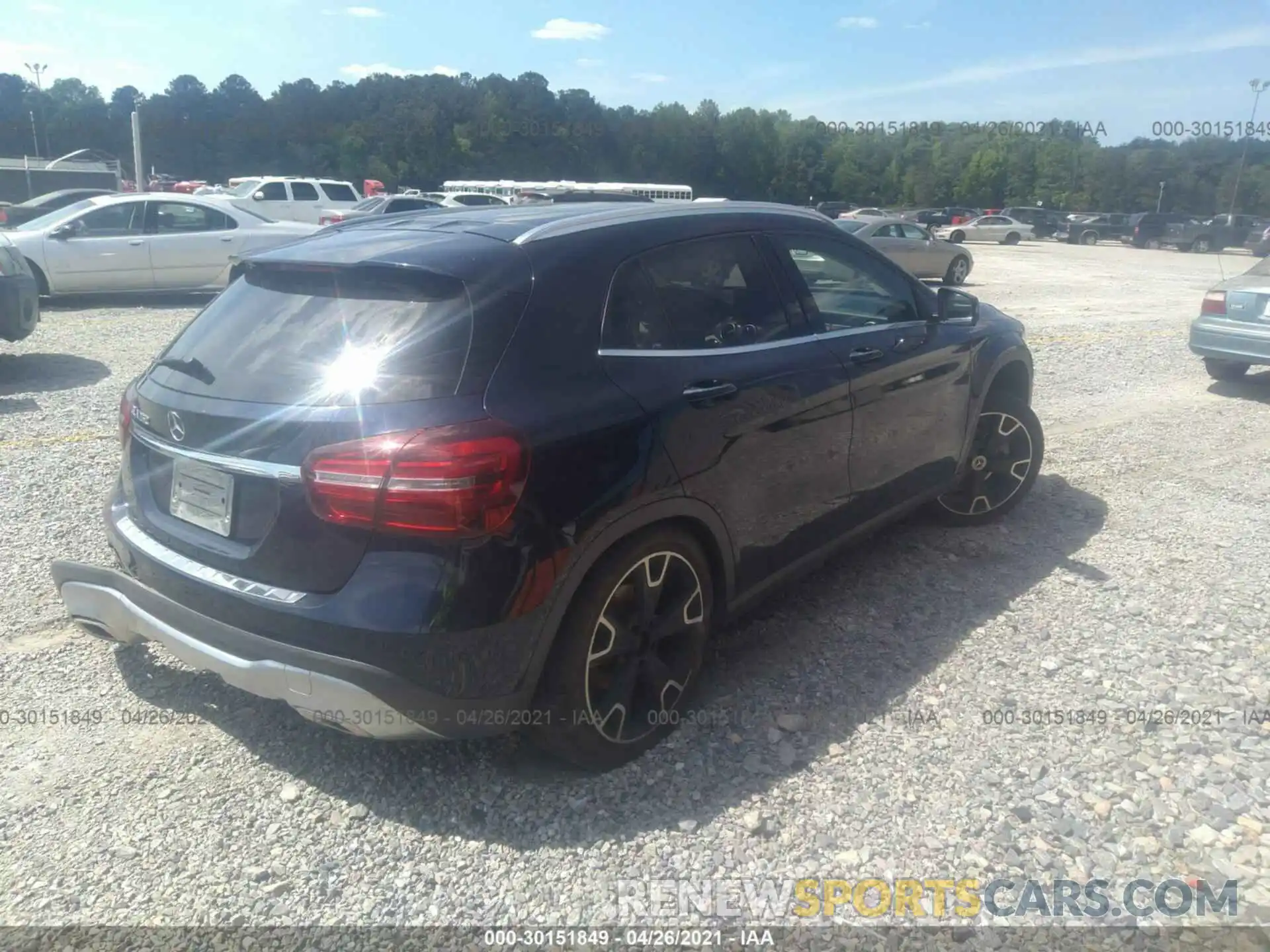 4 Photograph of a damaged car WDCTG4EB7KU003896 MERCEDES-BENZ GLA 2019