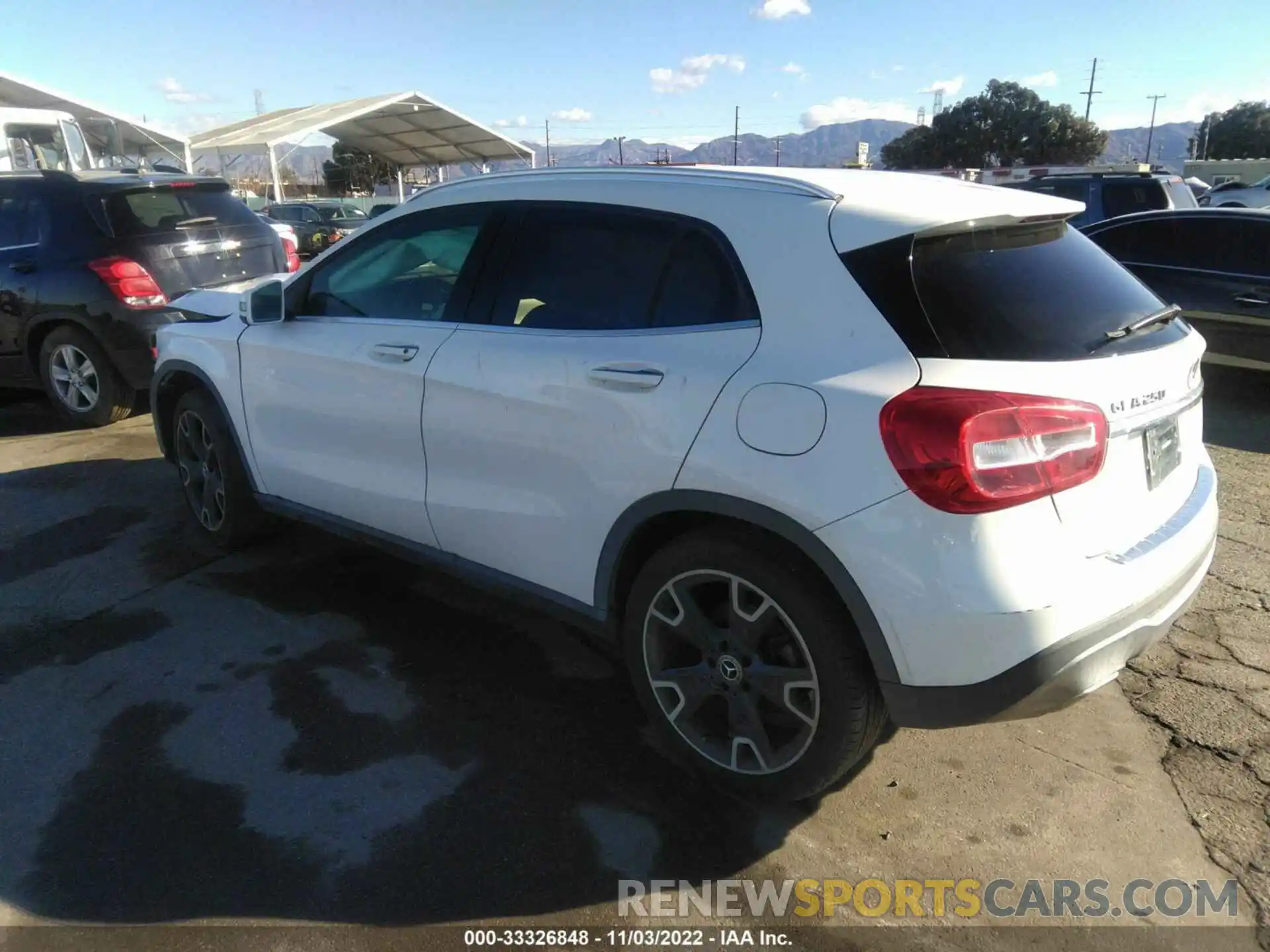 3 Фотография поврежденного автомобиля WDCTG4EB7KU004207 MERCEDES-BENZ GLA 2019