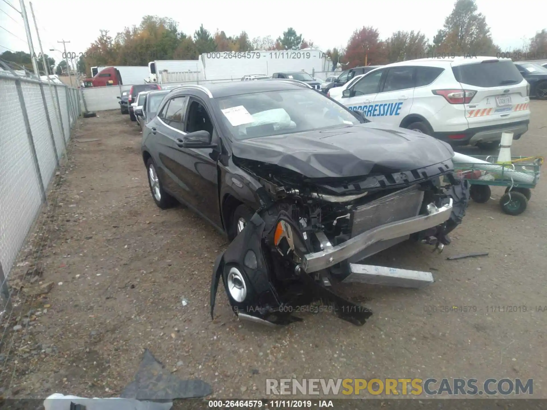 1 Photograph of a damaged car WDCTG4EB7KU008371 MERCEDES-BENZ GLA 2019