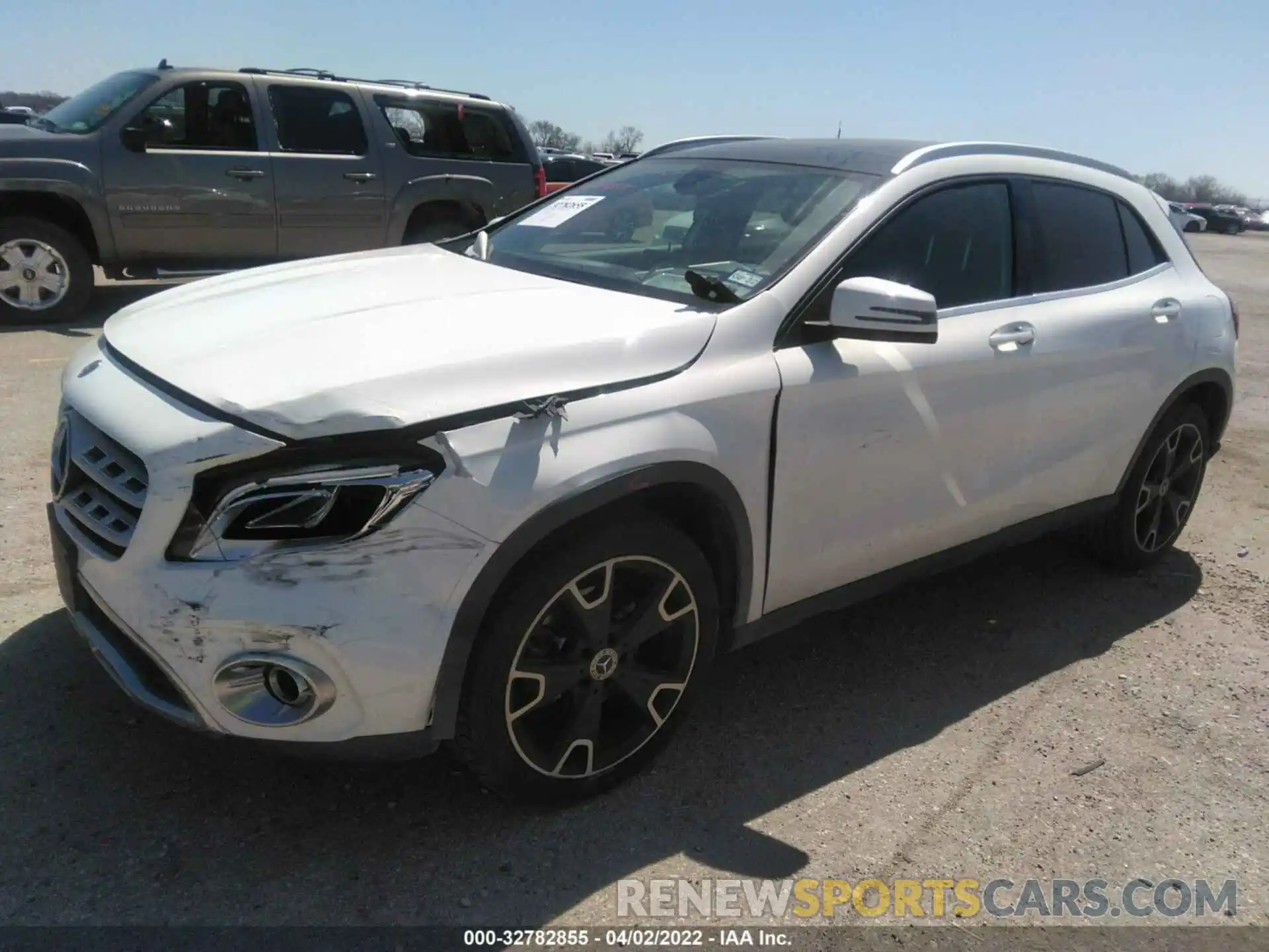 2 Фотография поврежденного автомобиля WDCTG4EB7KU014140 MERCEDES-BENZ GLA 2019