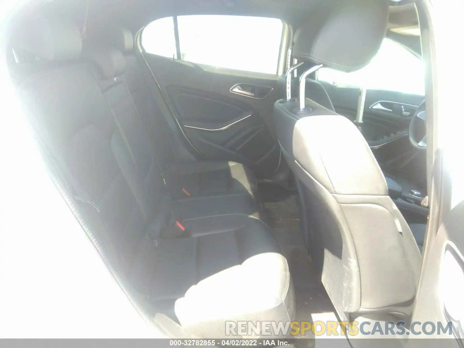 8 Photograph of a damaged car WDCTG4EB7KU014140 MERCEDES-BENZ GLA 2019