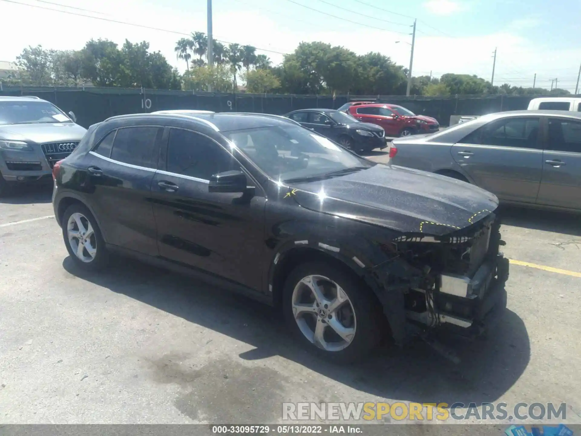 1 Photograph of a damaged car WDCTG4EB7KU015045 MERCEDES-BENZ GLA 2019