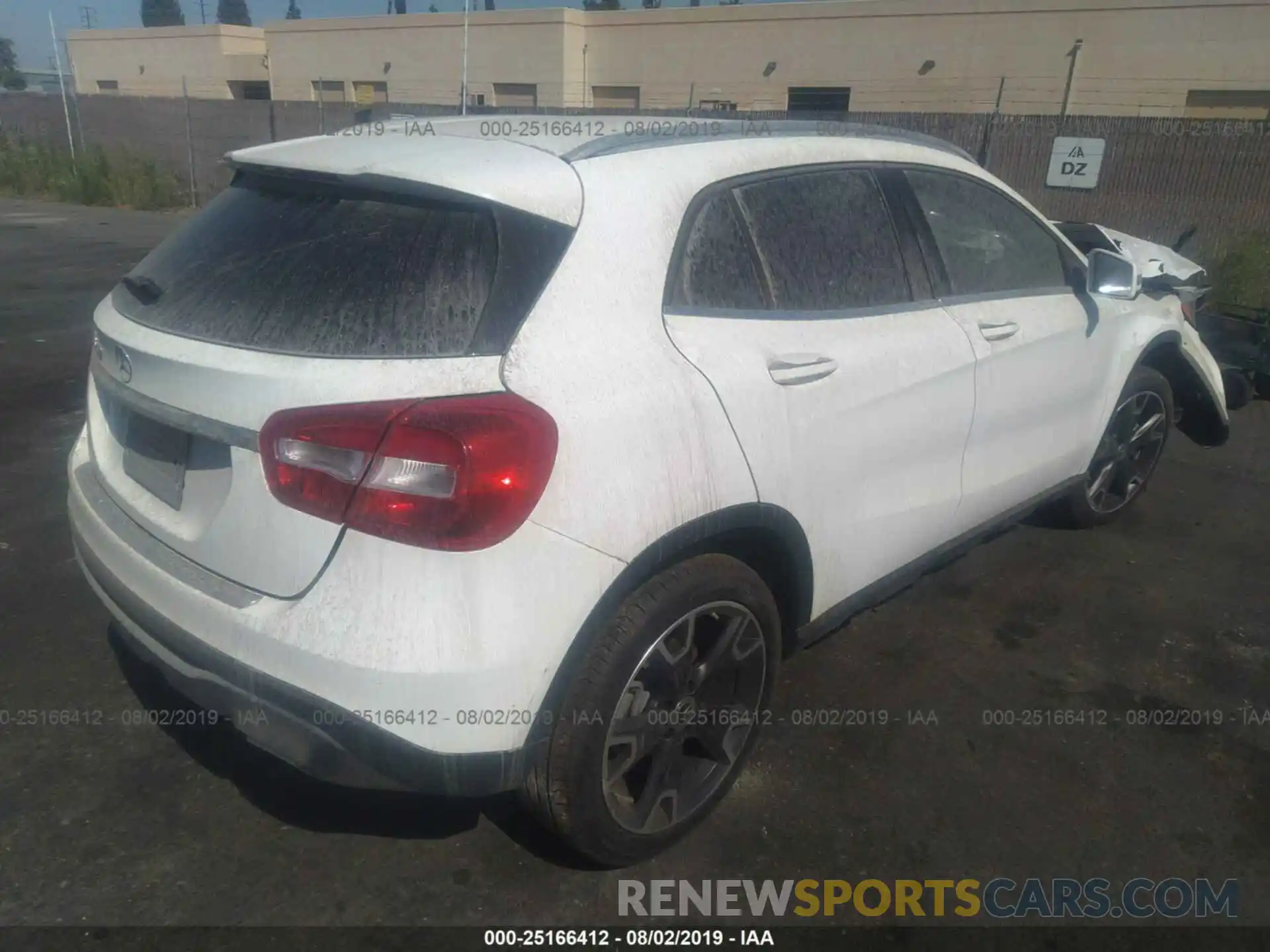 4 Фотография поврежденного автомобиля WDCTG4EB8KU000716 MERCEDES-BENZ GLA 2019