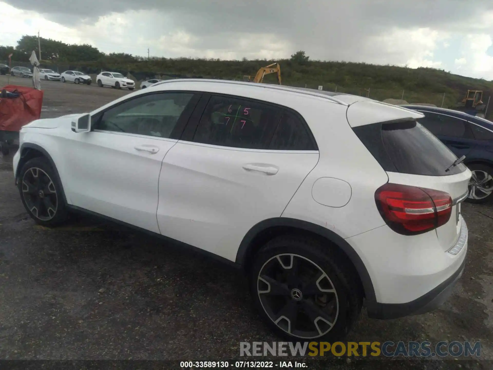 3 Фотография поврежденного автомобиля WDCTG4EB8KU001171 MERCEDES-BENZ GLA 2019