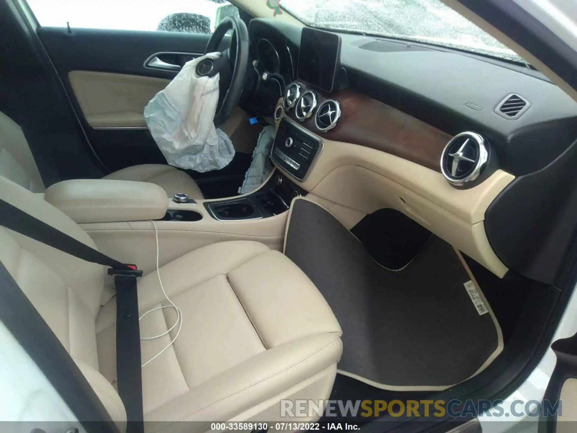 5 Photograph of a damaged car WDCTG4EB8KU001171 MERCEDES-BENZ GLA 2019