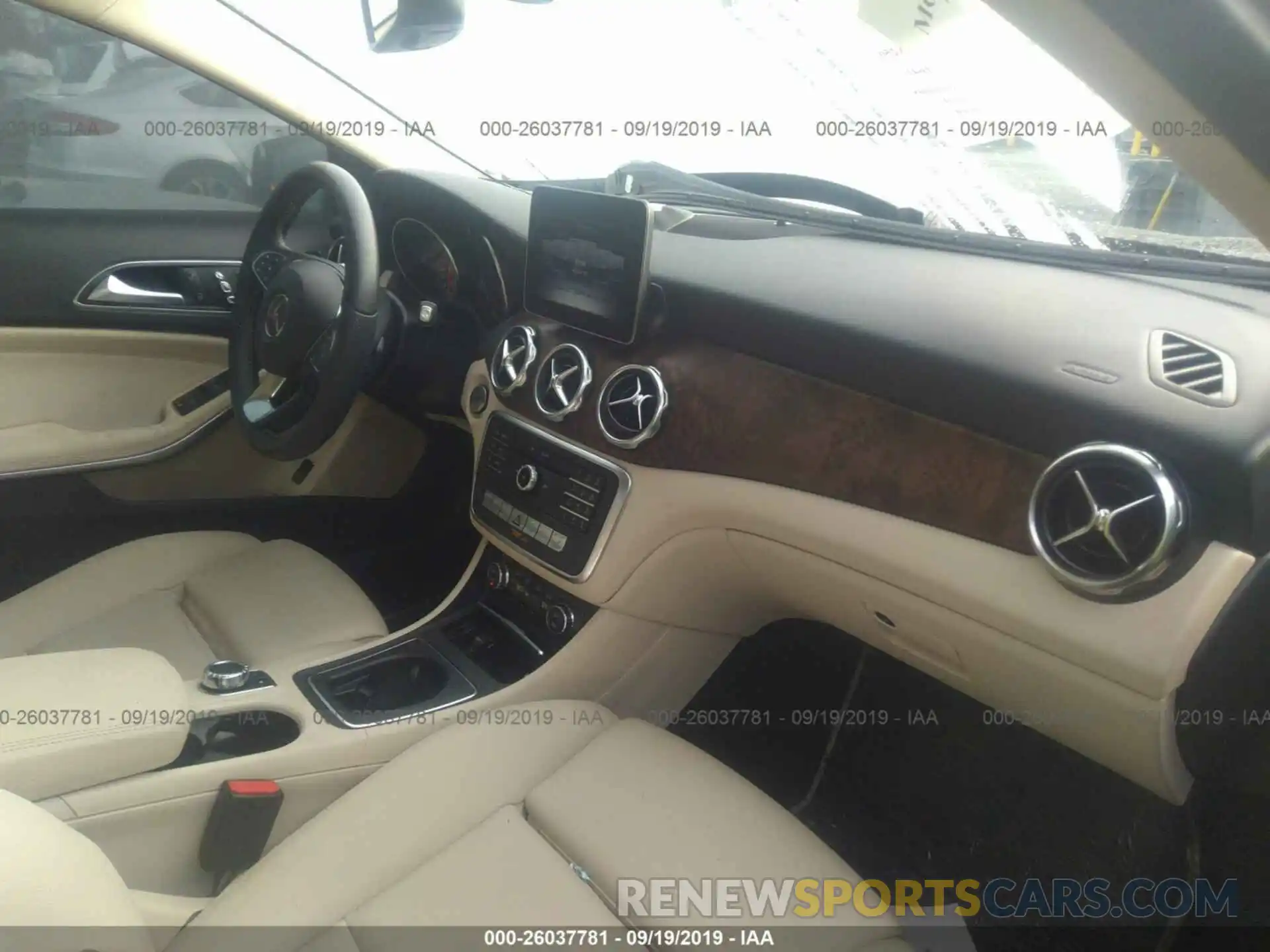 5 Photograph of a damaged car WDCTG4EB8KU001641 MERCEDES-BENZ GLA 2019