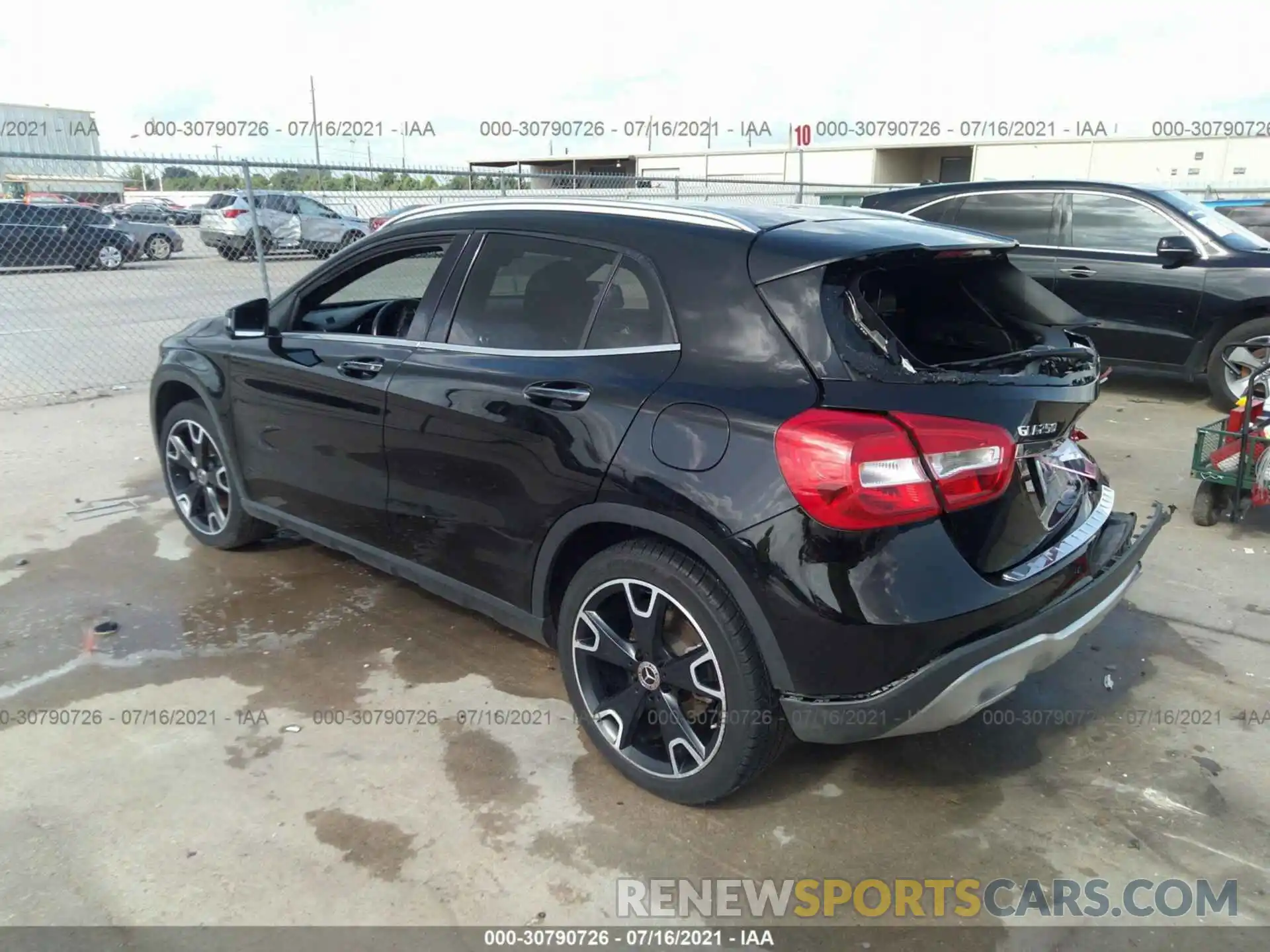 3 Photograph of a damaged car WDCTG4EB8KU007861 MERCEDES-BENZ GLA 2019