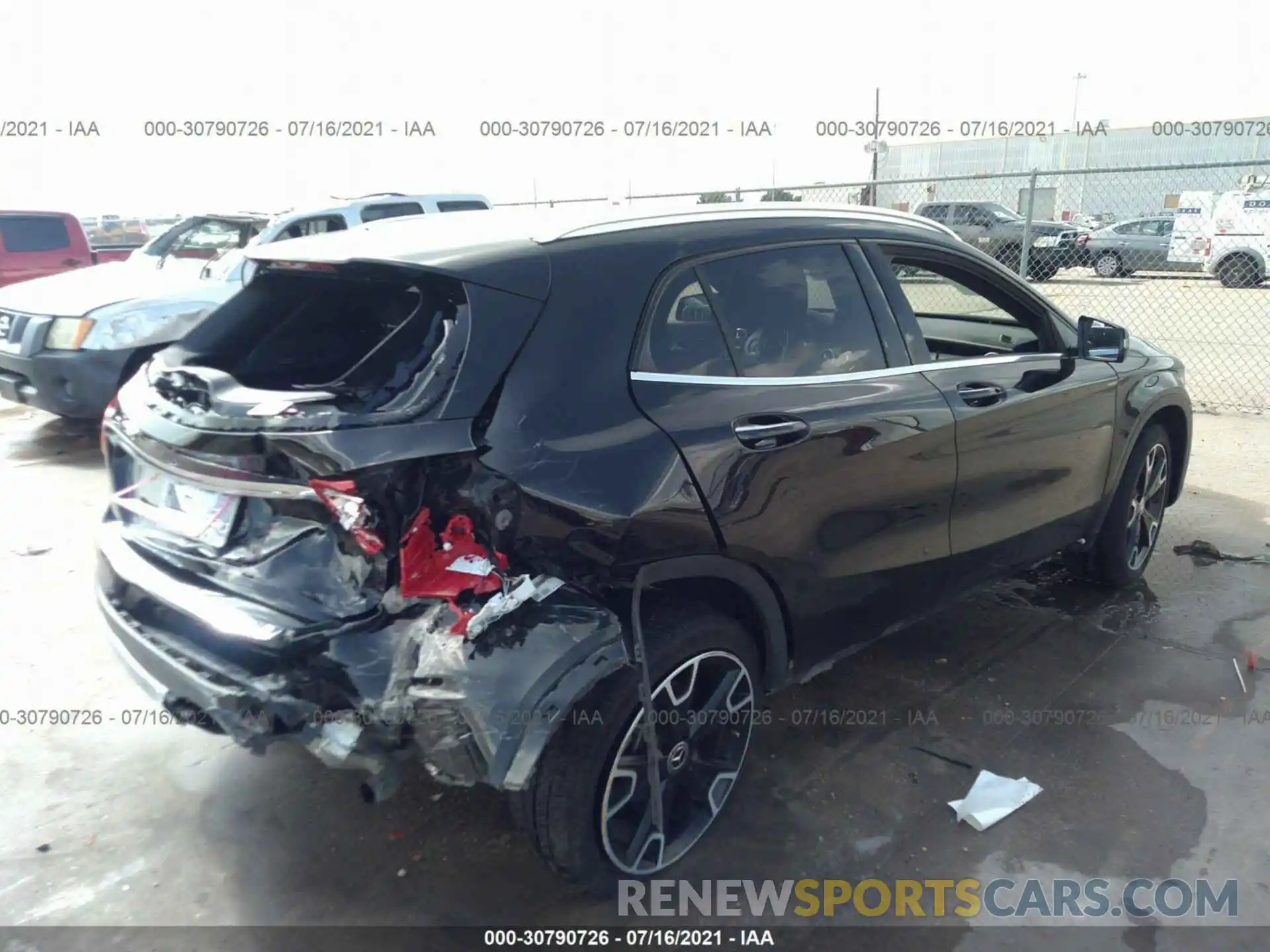 4 Фотография поврежденного автомобиля WDCTG4EB8KU007861 MERCEDES-BENZ GLA 2019