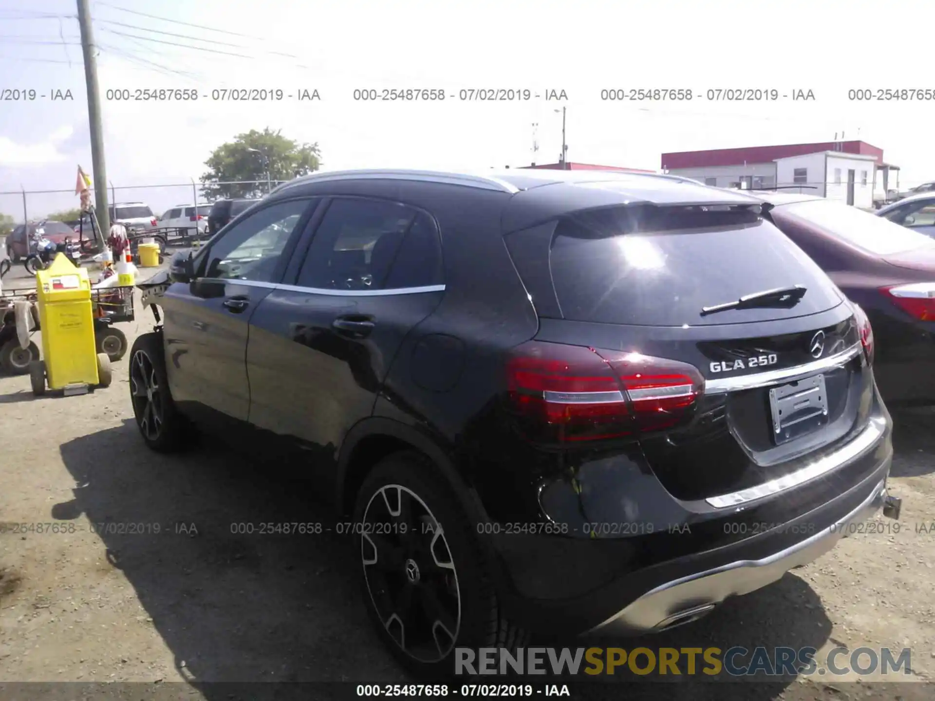 3 Photograph of a damaged car WDCTG4EB8KU012204 MERCEDES-BENZ GLA 2019