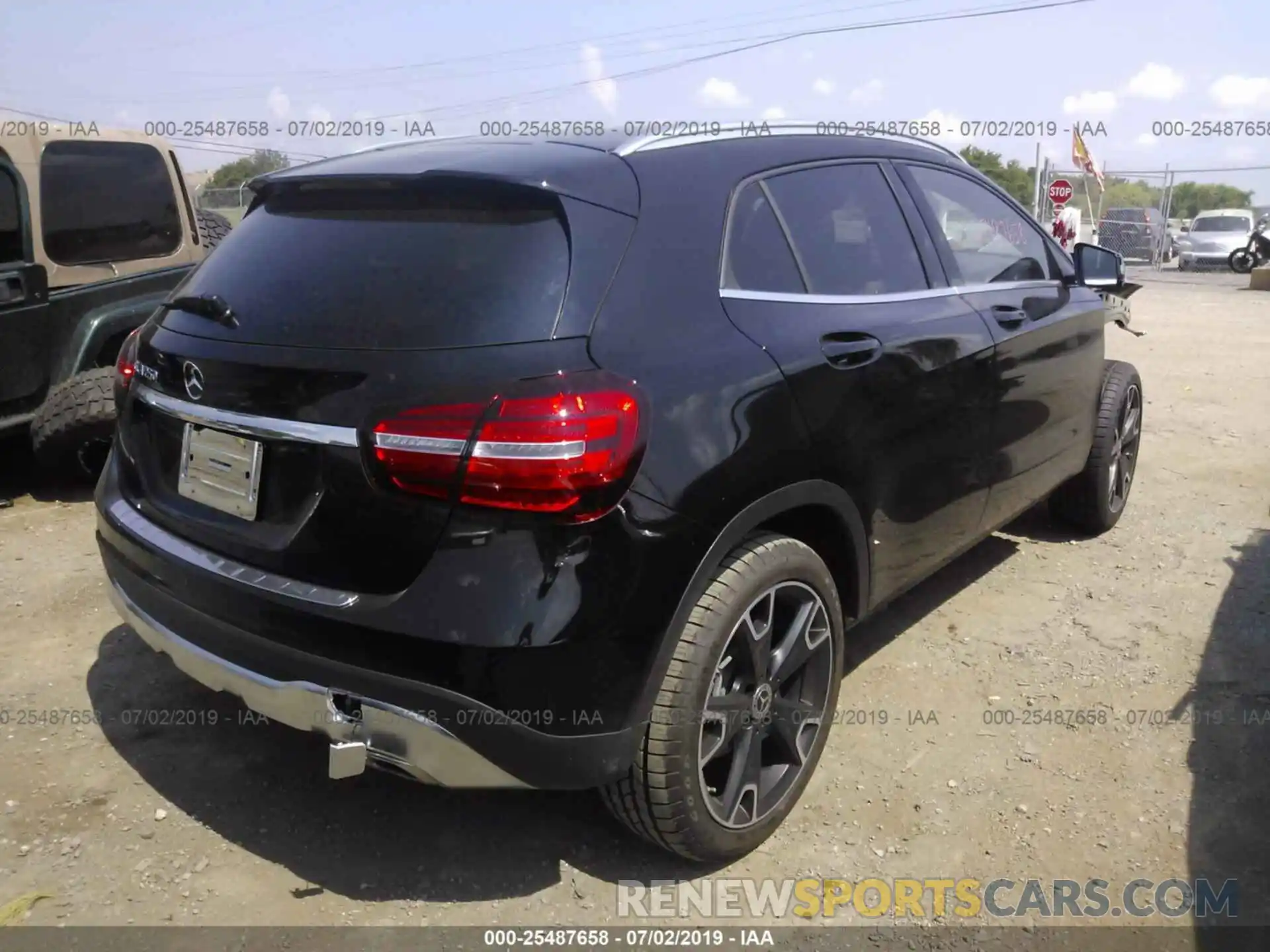 4 Photograph of a damaged car WDCTG4EB8KU012204 MERCEDES-BENZ GLA 2019