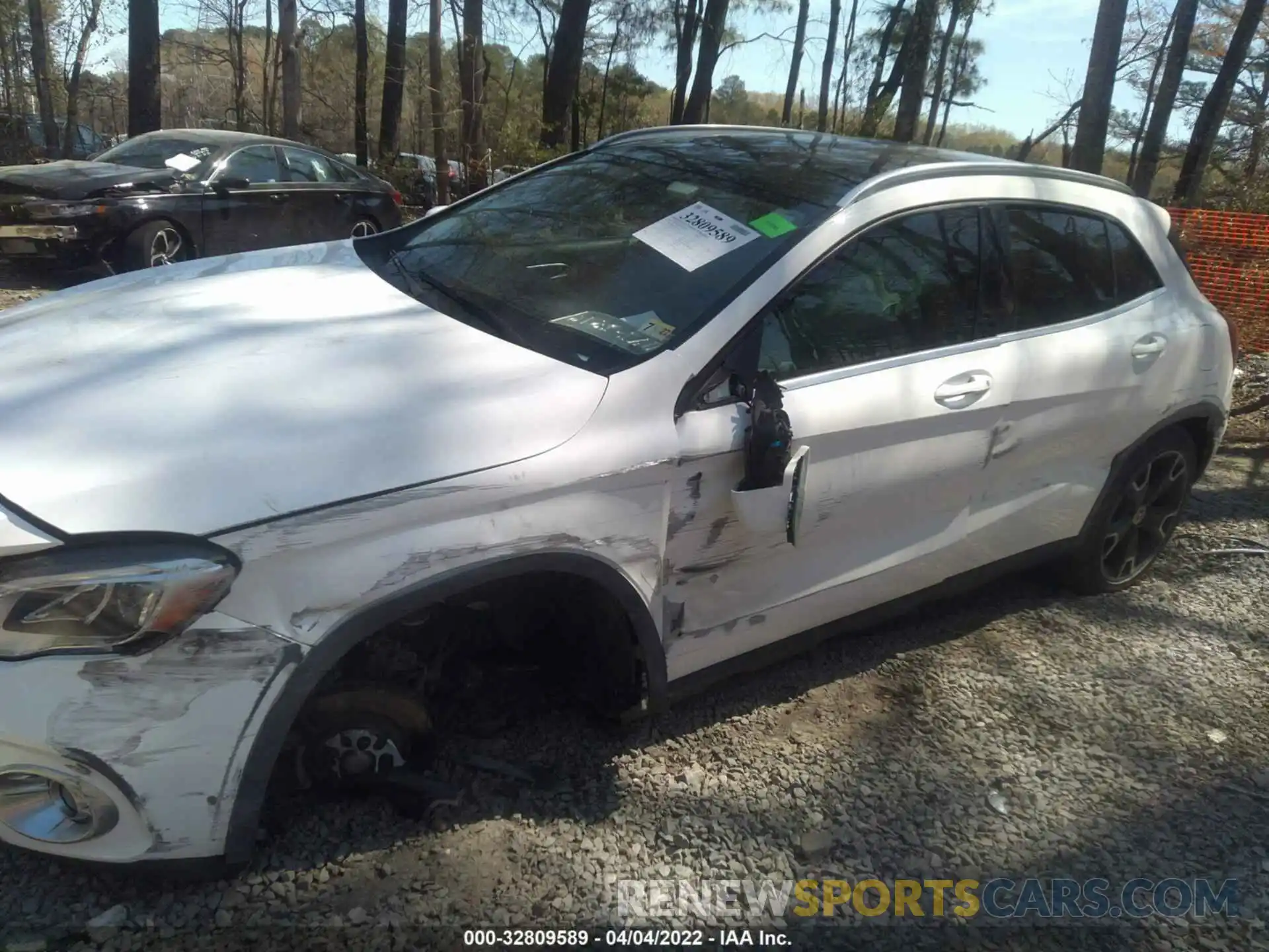 6 Photograph of a damaged car WDCTG4EB9KJ552503 MERCEDES-BENZ GLA 2019