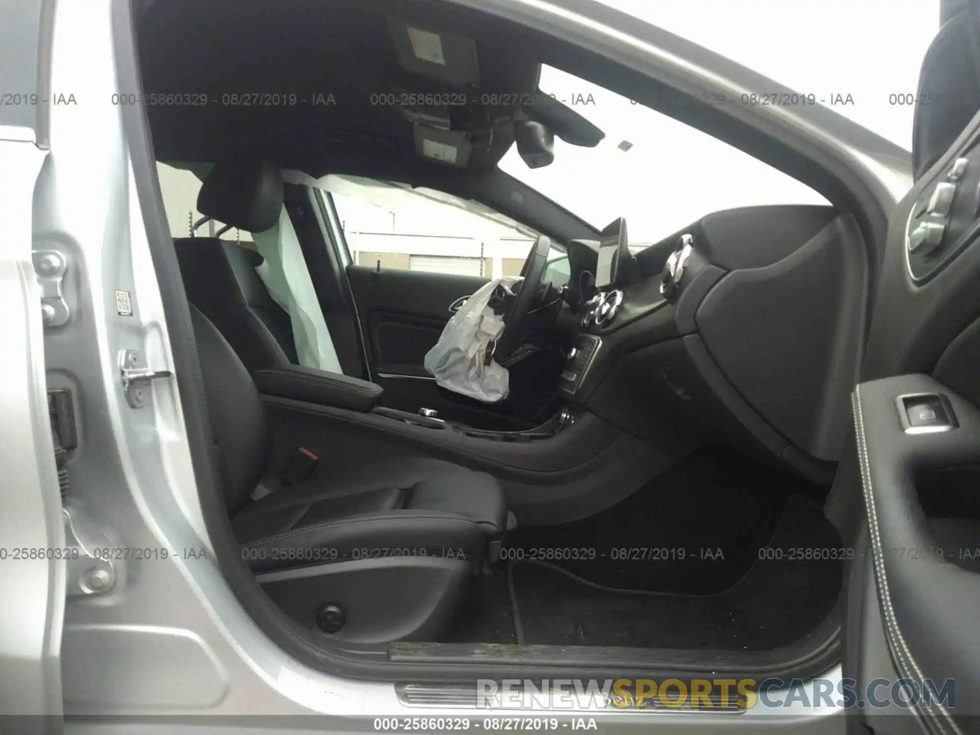 5 Photograph of a damaged car WDCTG4EB9KJ574016 MERCEDES-BENZ GLA 2019