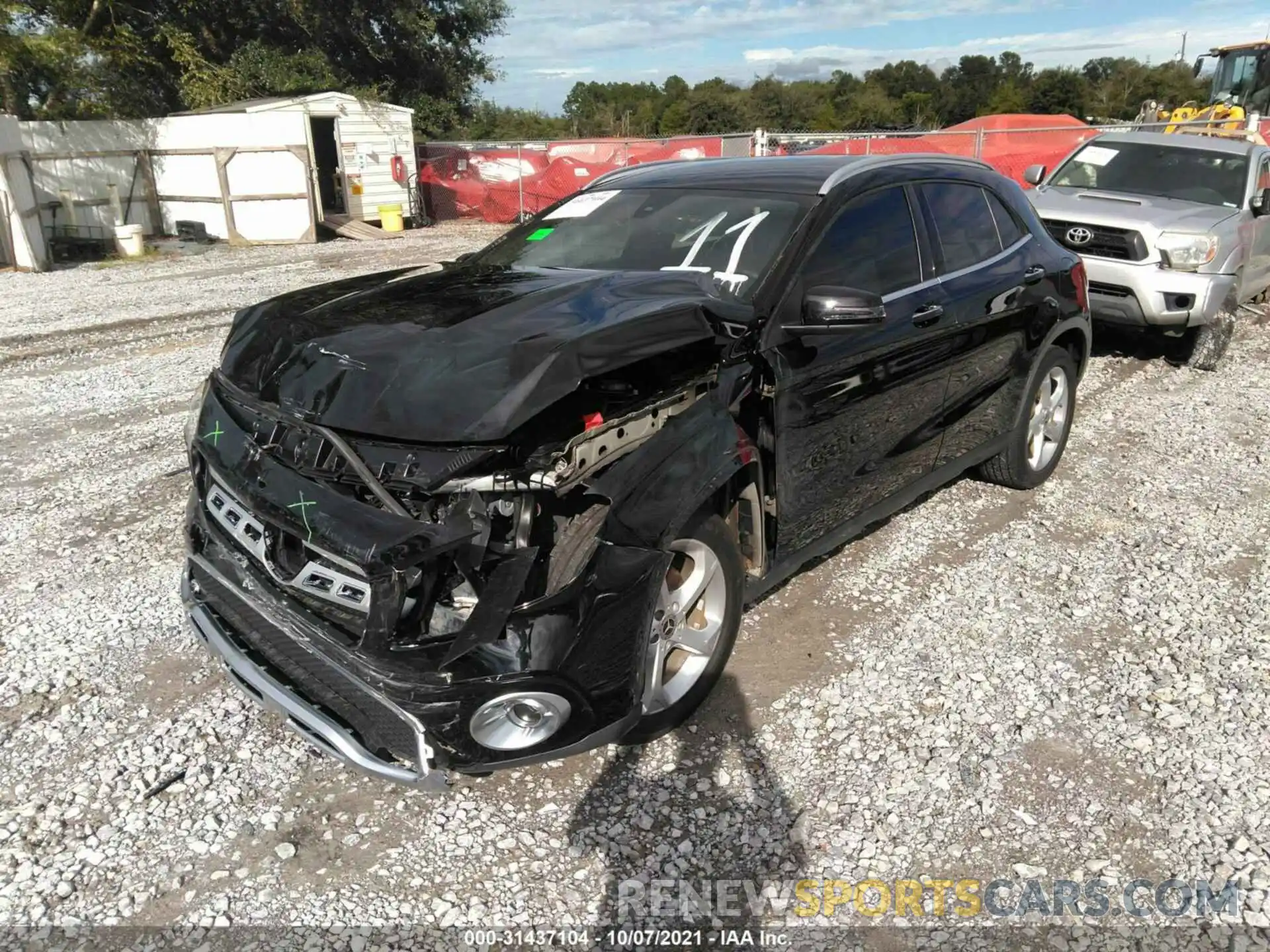 2 Photograph of a damaged car WDCTG4EB9KU000448 MERCEDES-BENZ GLA 2019