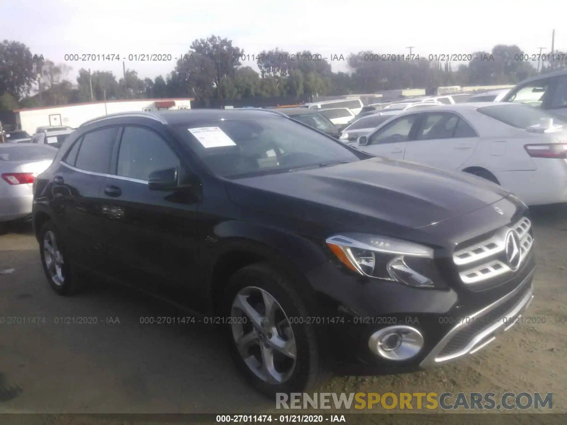 1 Photograph of a damaged car WDCTG4EB9KU000806 MERCEDES-BENZ GLA 2019