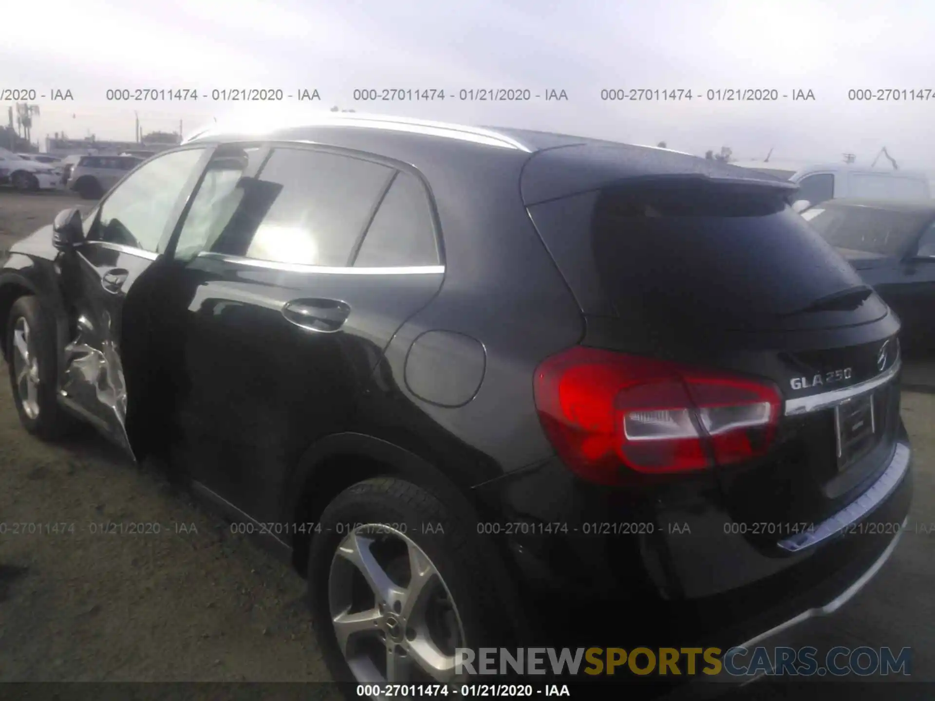 3 Photograph of a damaged car WDCTG4EB9KU000806 MERCEDES-BENZ GLA 2019