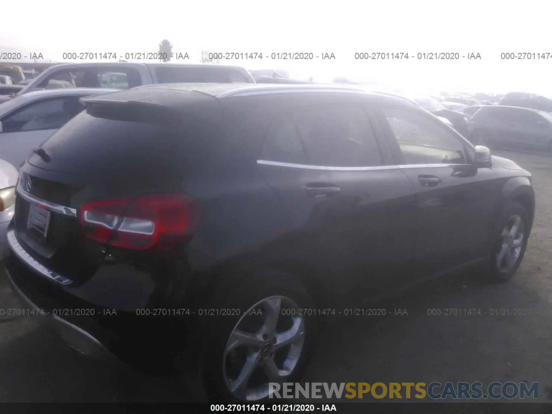 4 Photograph of a damaged car WDCTG4EB9KU000806 MERCEDES-BENZ GLA 2019