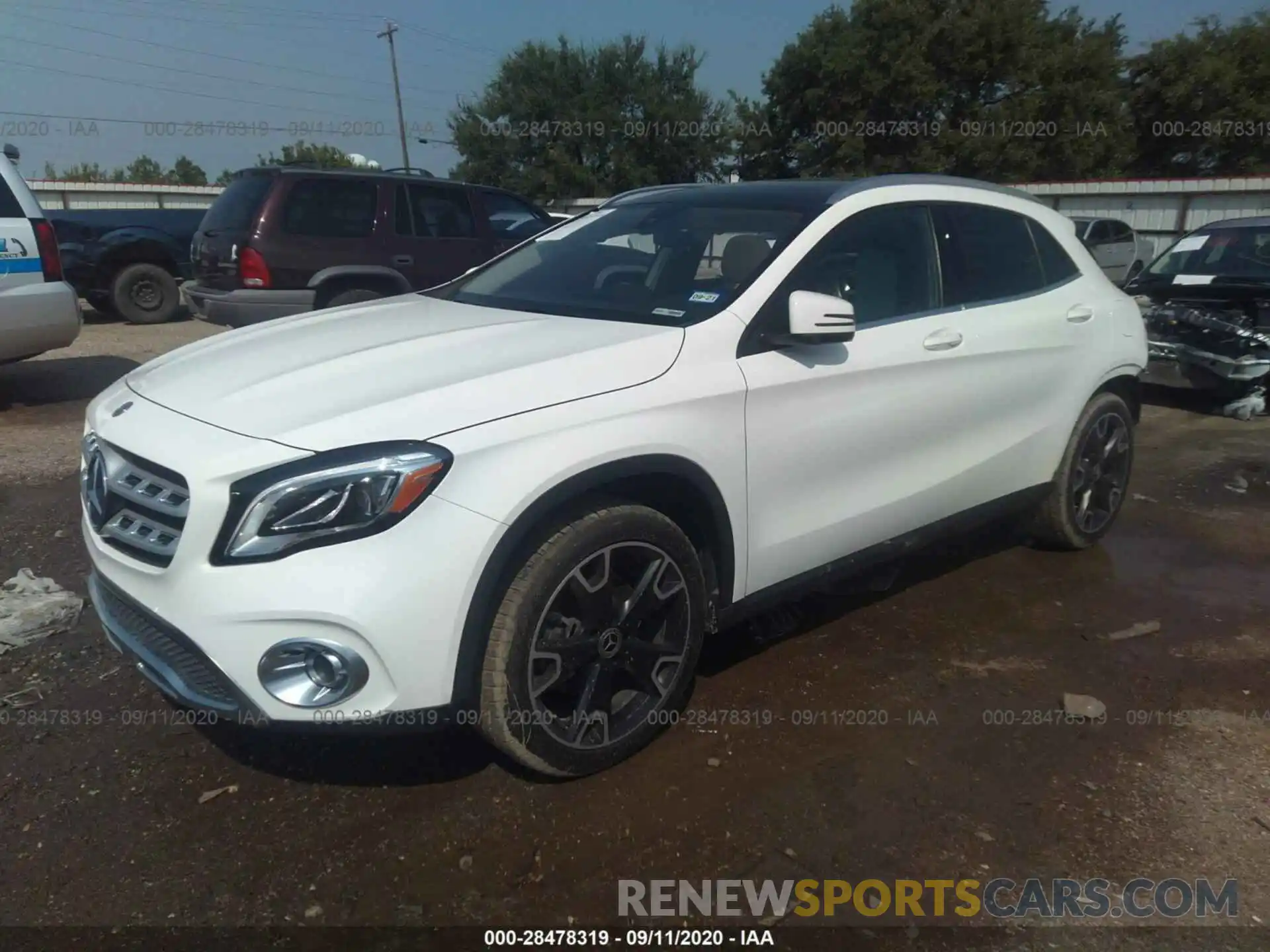 2 Photograph of a damaged car WDCTG4EB9KU000904 MERCEDES-BENZ GLA 2019