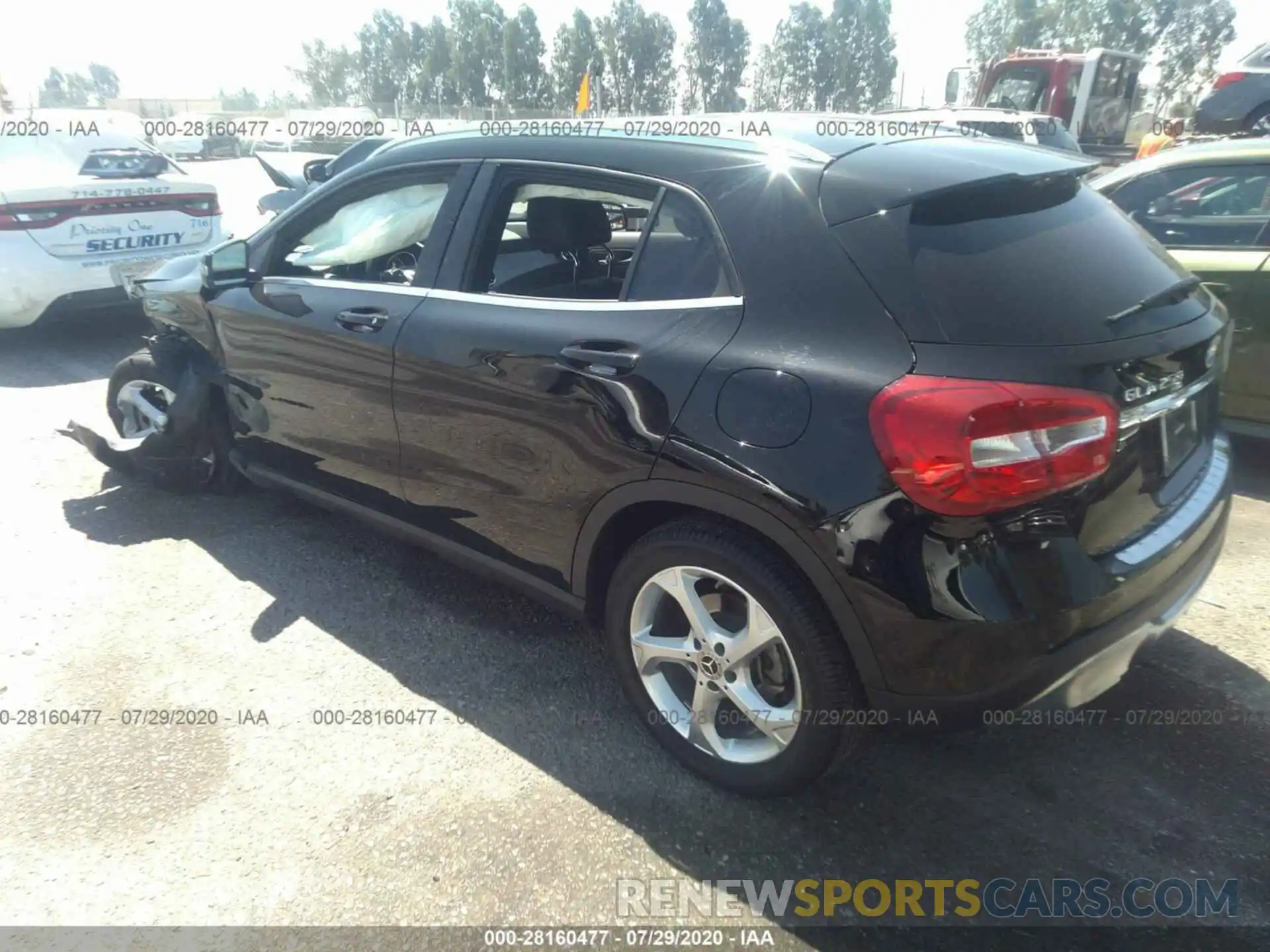 3 Photograph of a damaged car WDCTG4EB9KU009098 MERCEDES-BENZ GLA 2019