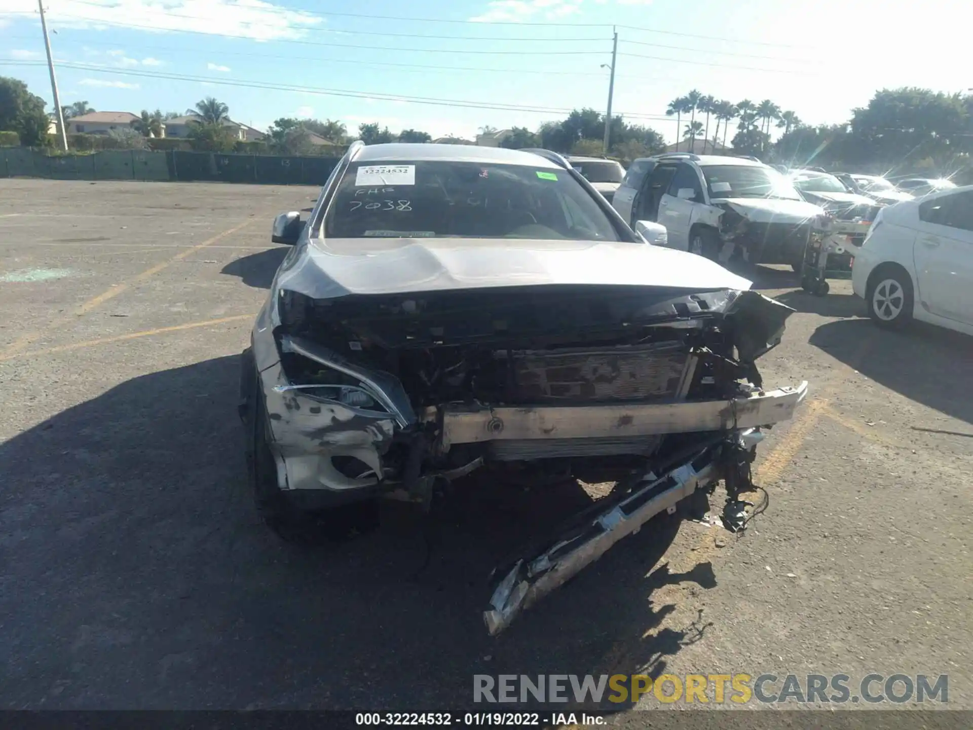 6 Photograph of a damaged car WDCTG4EB9KU017038 MERCEDES-BENZ GLA 2019