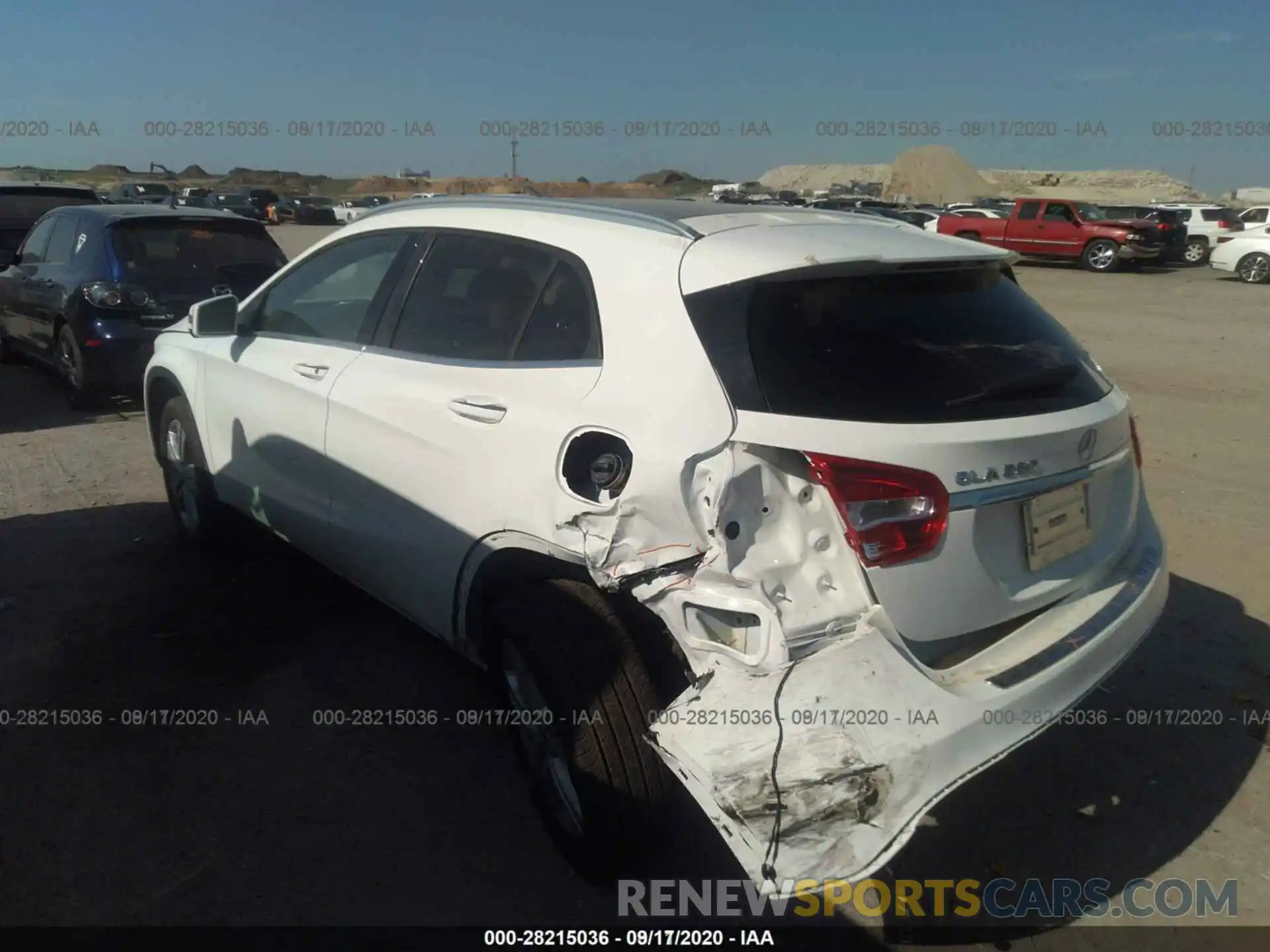 14 Фотография поврежденного автомобиля WDCTG4EB9KU018819 MERCEDES-BENZ GLA 2019