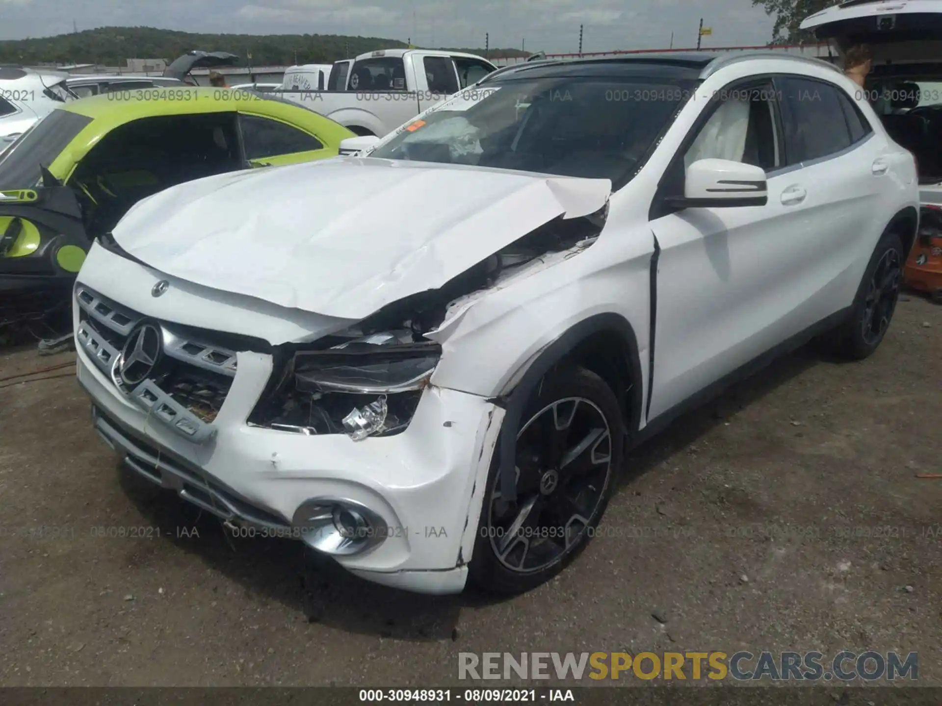 2 Photograph of a damaged car WDCTG4EBXKJ548881 MERCEDES-BENZ GLA 2019