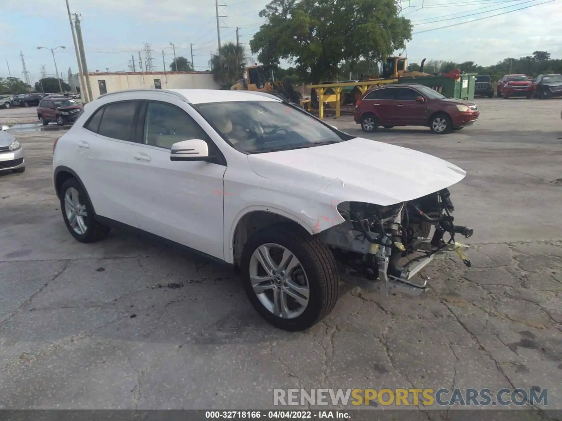 1 Photograph of a damaged car WDCTG4EBXKJ551943 MERCEDES-BENZ GLA 2019