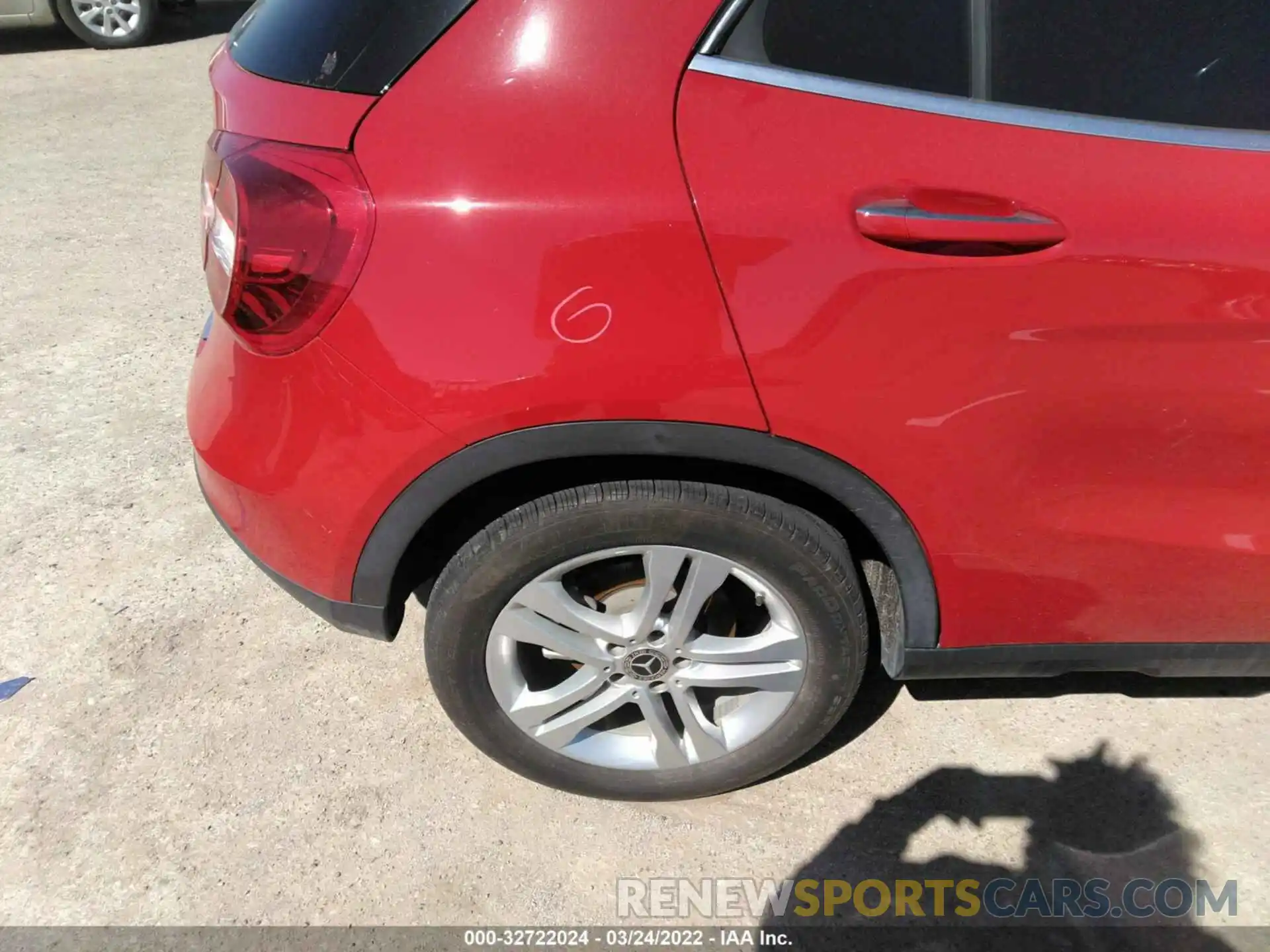 15 Photograph of a damaged car WDCTG4EBXKJ615138 MERCEDES-BENZ GLA 2019