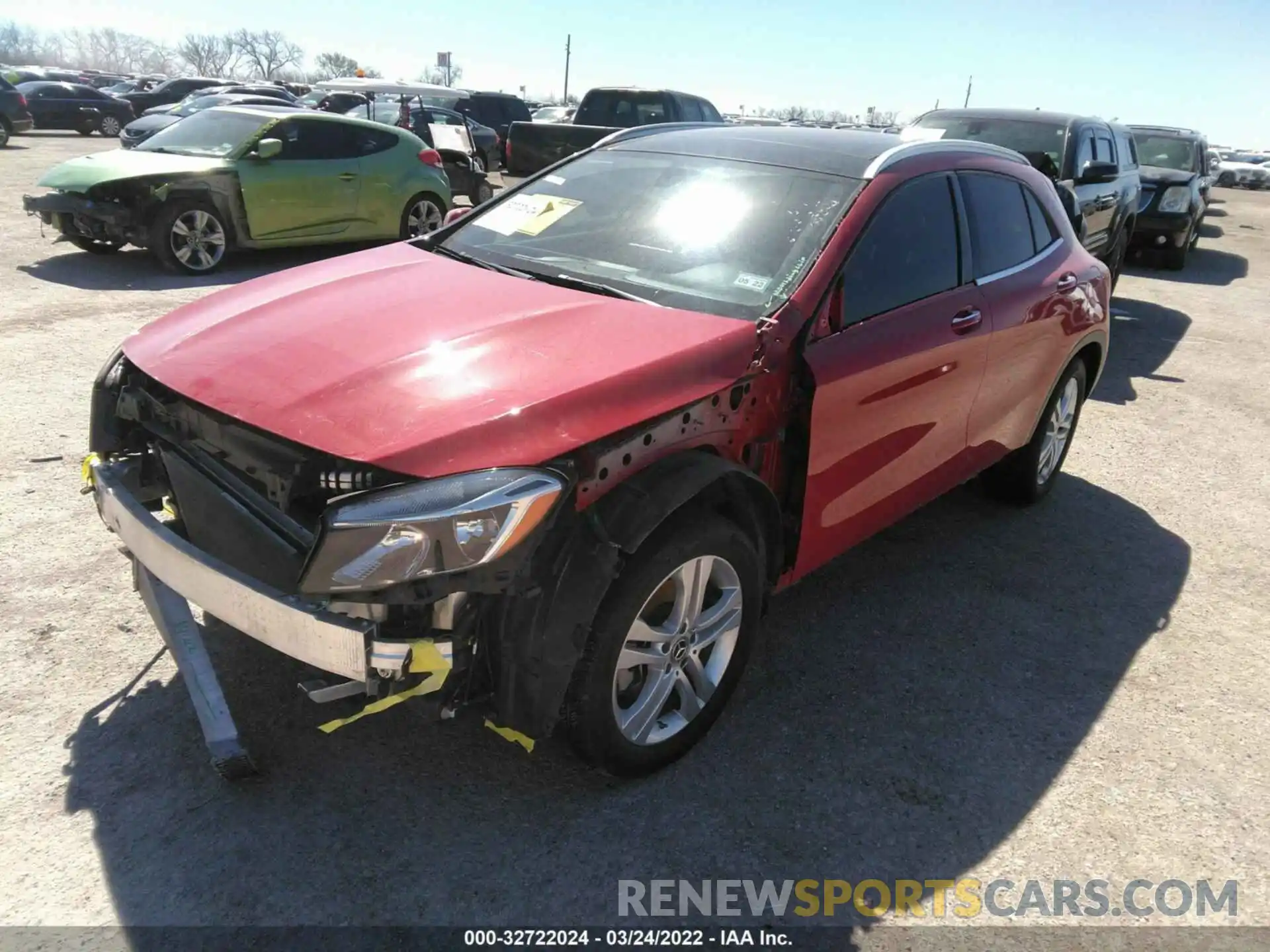 2 Photograph of a damaged car WDCTG4EBXKJ615138 MERCEDES-BENZ GLA 2019