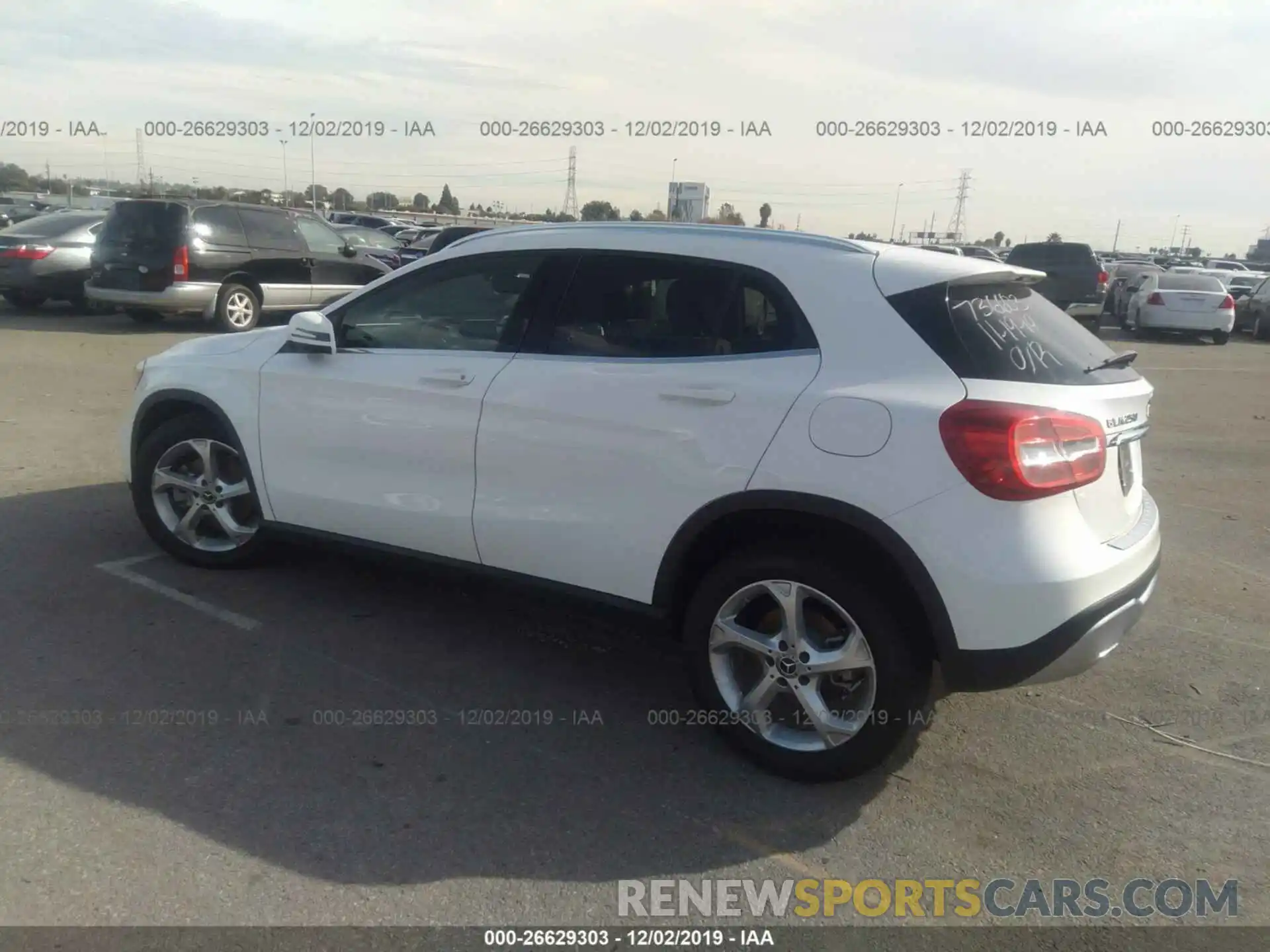 3 Фотография поврежденного автомобиля WDCTG4EBXKU004458 MERCEDES-BENZ GLA 2019