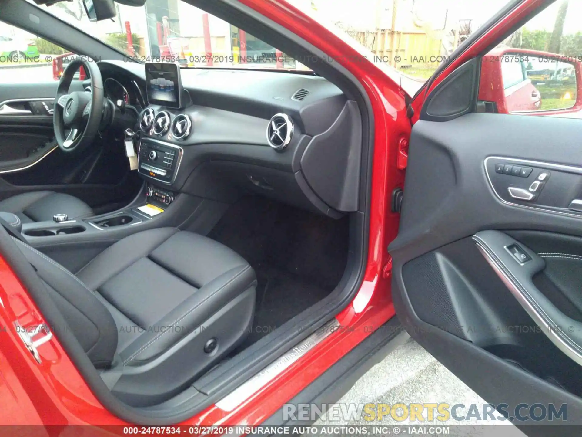 5 Photograph of a damaged car WDCTG4EBXKU006081 MERCEDES-BENZ GLA 2019