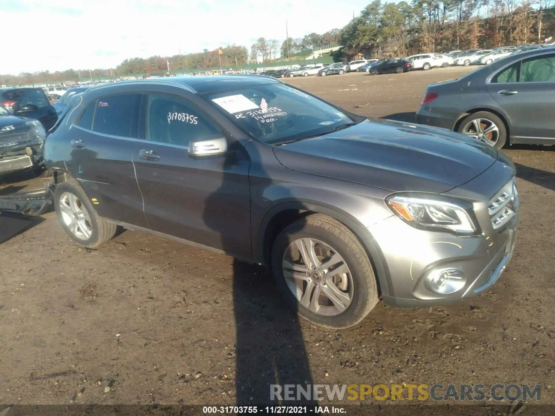 1 Photograph of a damaged car WDCTG4GB0KJ542004 MERCEDES-BENZ GLA 2019