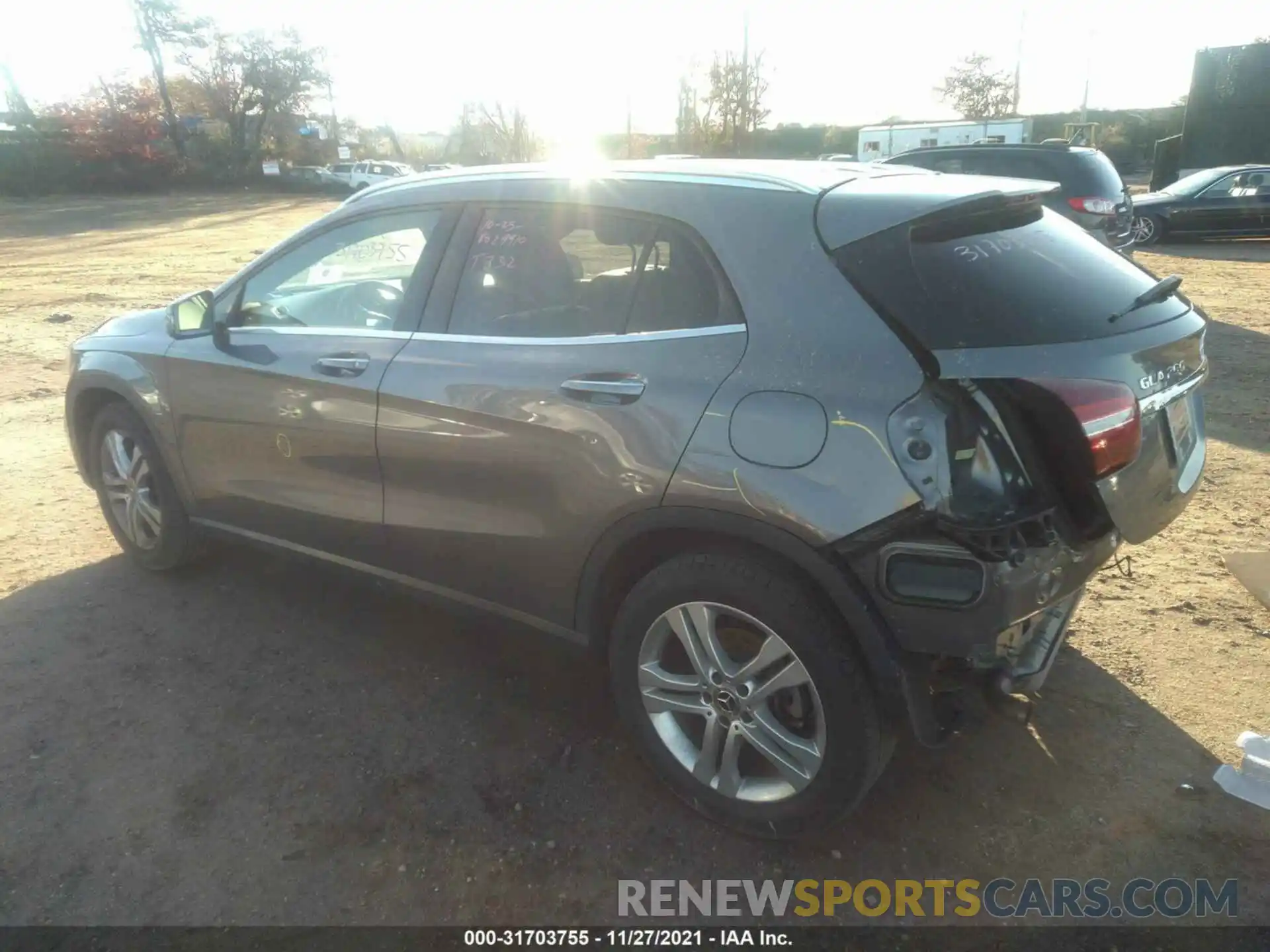 3 Photograph of a damaged car WDCTG4GB0KJ542004 MERCEDES-BENZ GLA 2019