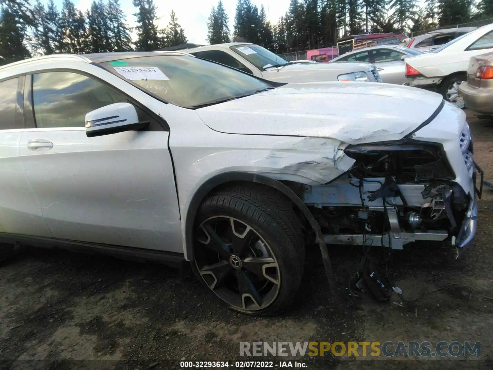 6 Photograph of a damaged car WDCTG4GB0KJ552855 MERCEDES-BENZ GLA 2019