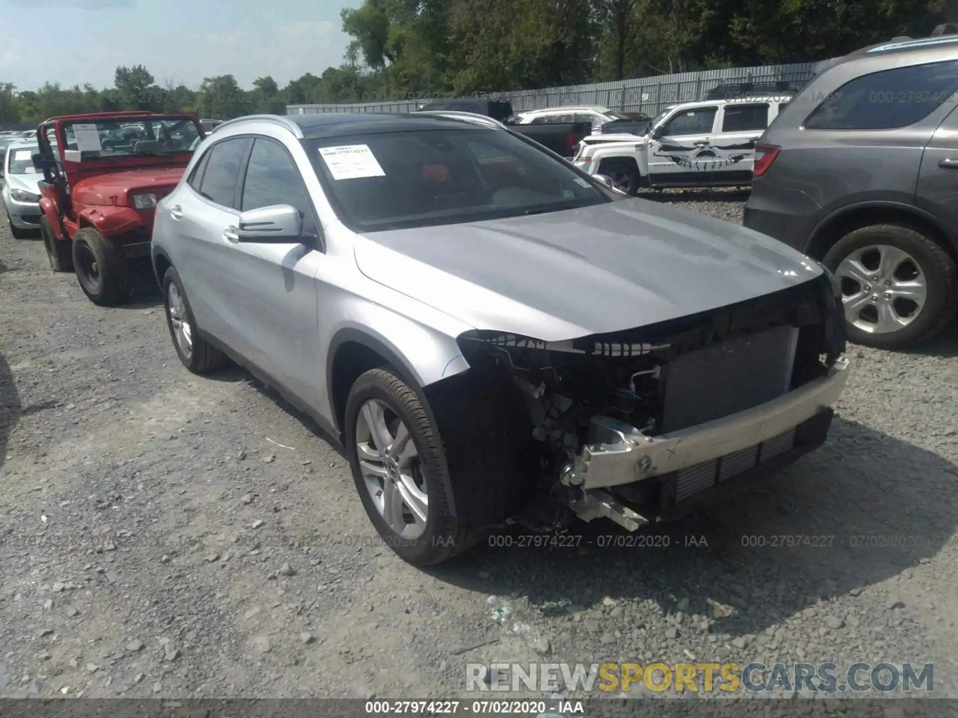 1 Photograph of a damaged car WDCTG4GB0KU016261 MERCEDES-BENZ GLA 2019