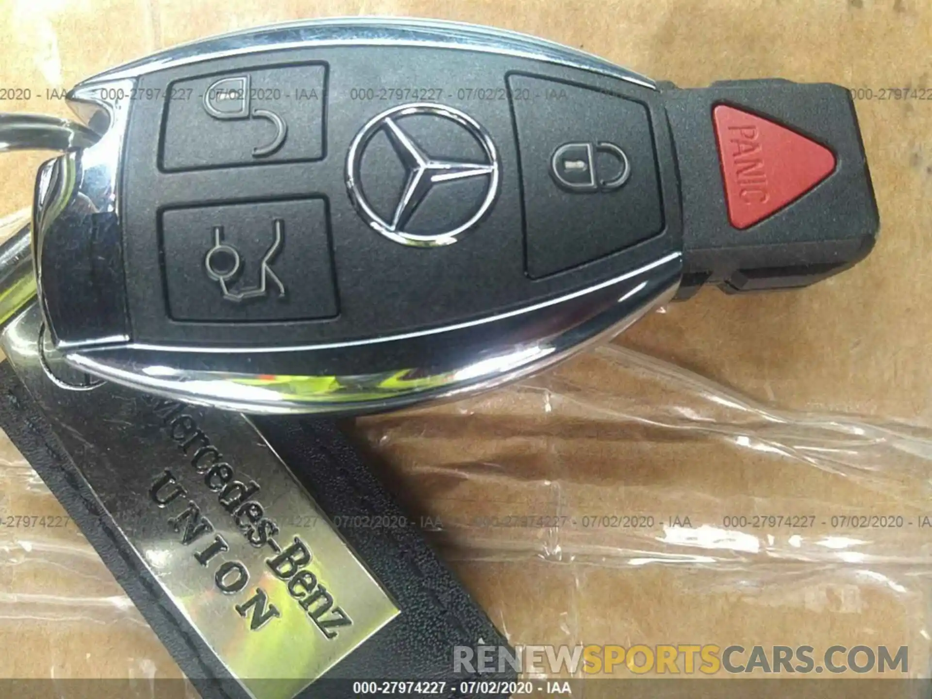 11 Фотография поврежденного автомобиля WDCTG4GB0KU016261 MERCEDES-BENZ GLA 2019