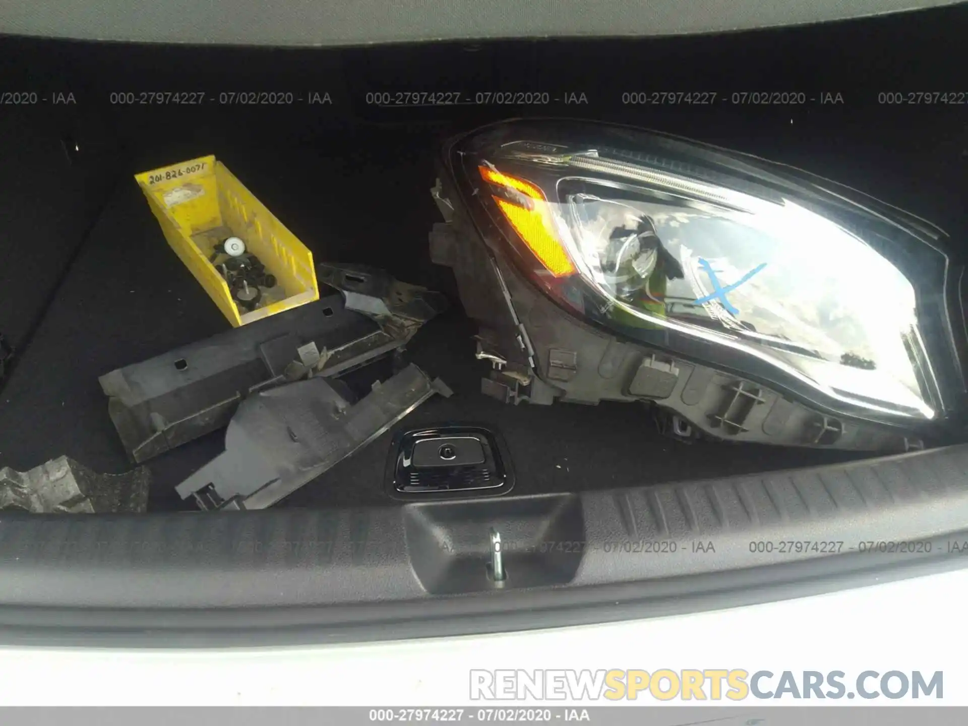 12 Photograph of a damaged car WDCTG4GB0KU016261 MERCEDES-BENZ GLA 2019