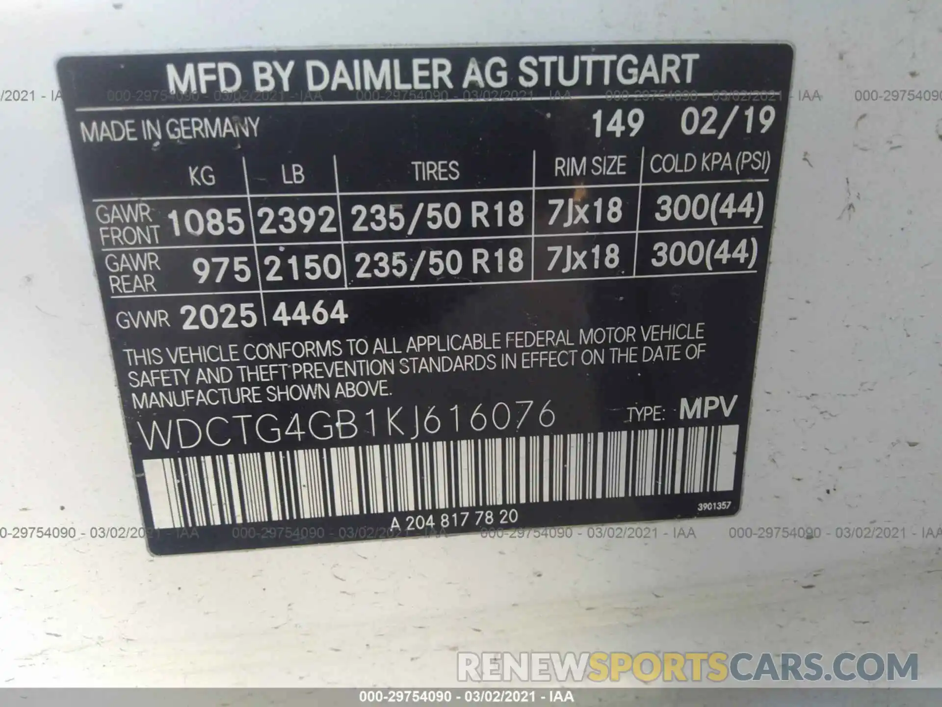 9 Photograph of a damaged car WDCTG4GB1KJ616076 MERCEDES-BENZ GLA 2019