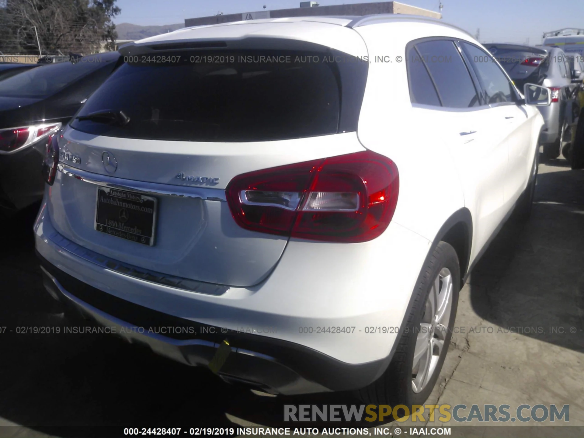 4 Photograph of a damaged car WDCTG4GB1KU002739 MERCEDES-BENZ GLA 2019