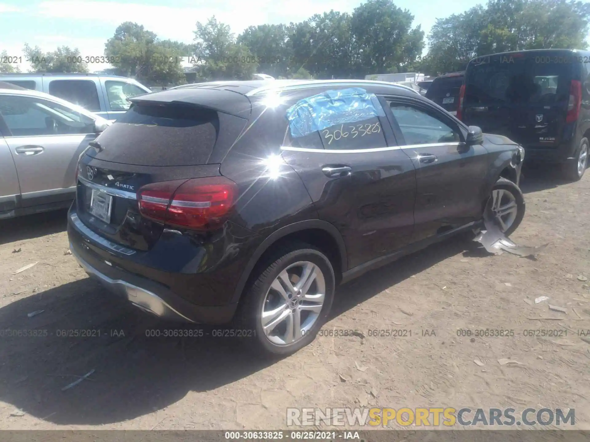 4 Photograph of a damaged car WDCTG4GB1KU019282 MERCEDES-BENZ GLA 2019