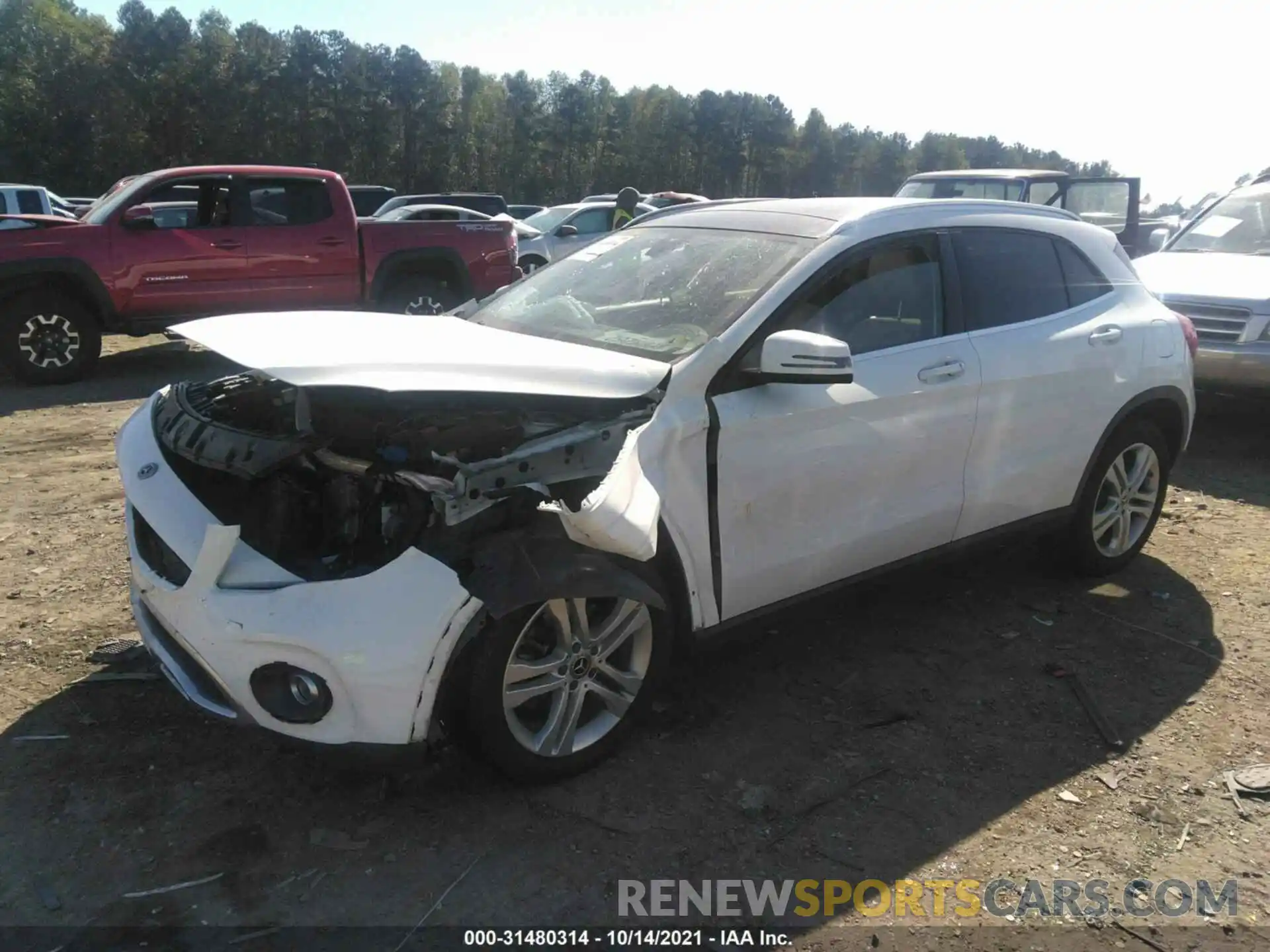 2 Photograph of a damaged car WDCTG4GB2KJ535166 MERCEDES-BENZ GLA 2019