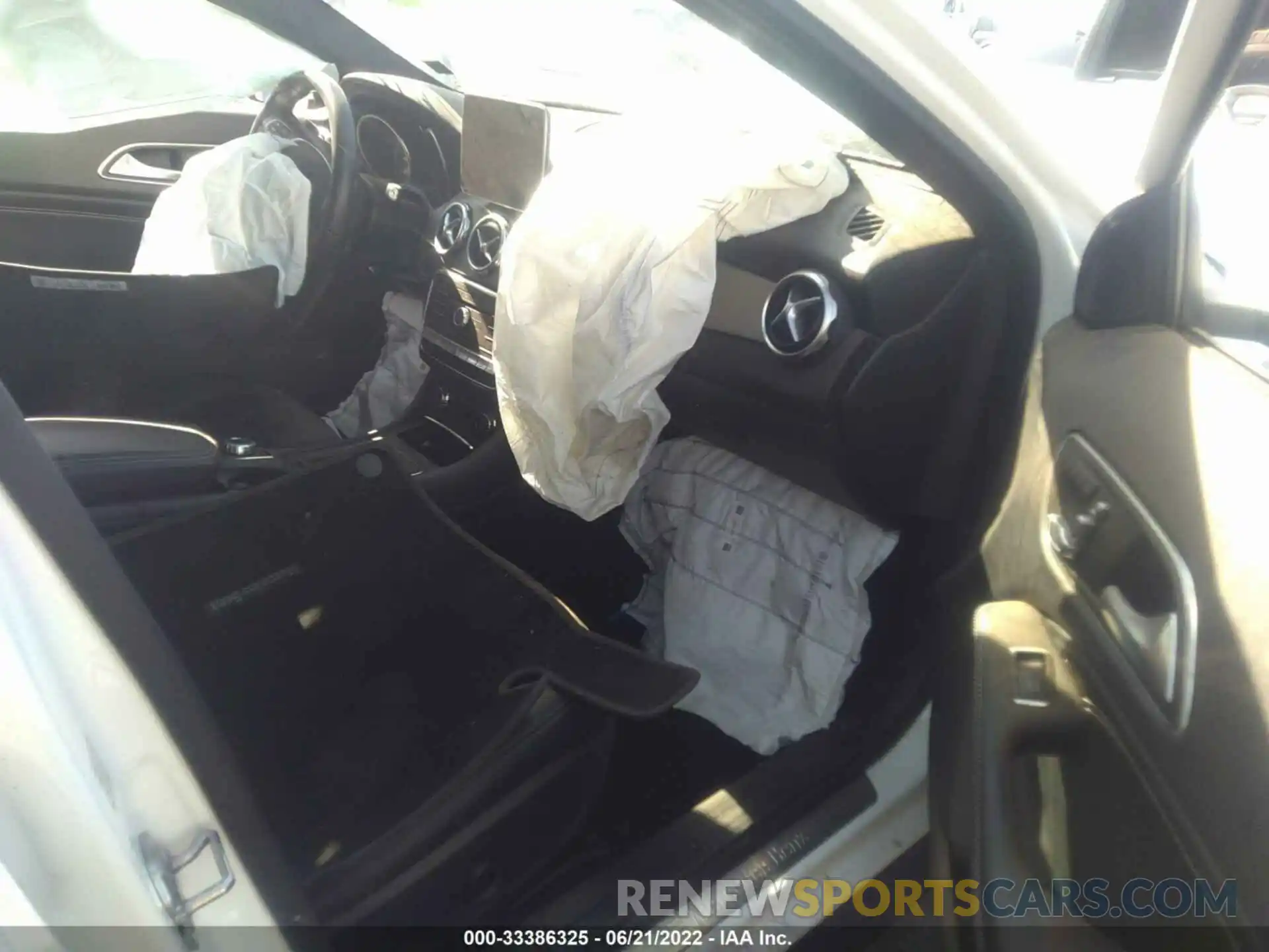 5 Photograph of a damaged car WDCTG4GB2KJ576638 MERCEDES-BENZ GLA 2019