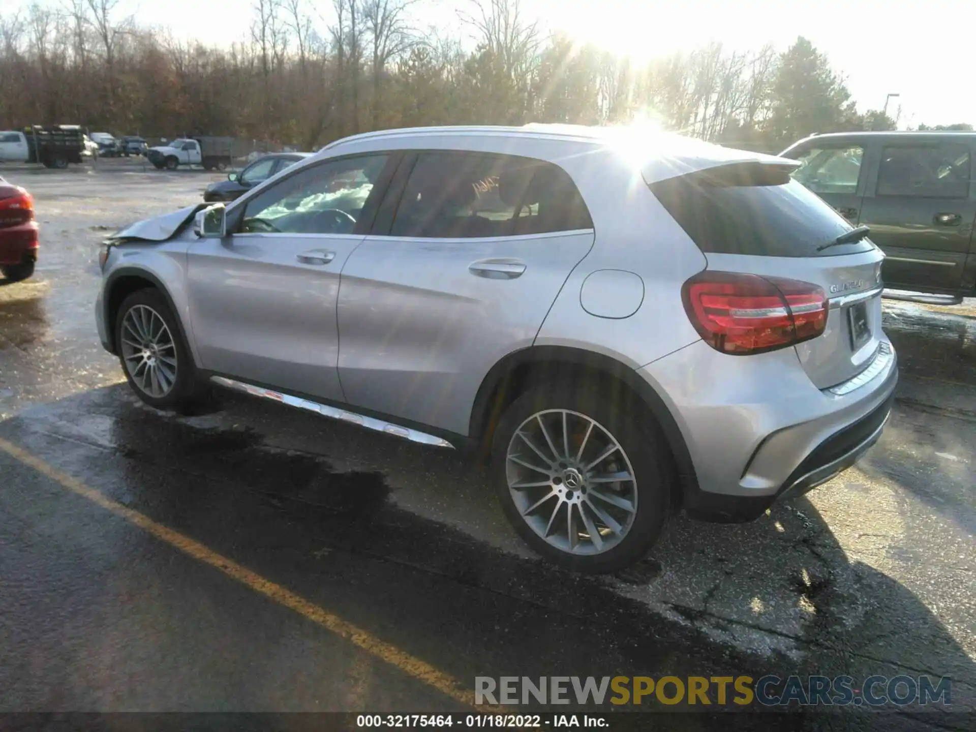 3 Photograph of a damaged car WDCTG4GB2KU012907 MERCEDES-BENZ GLA 2019