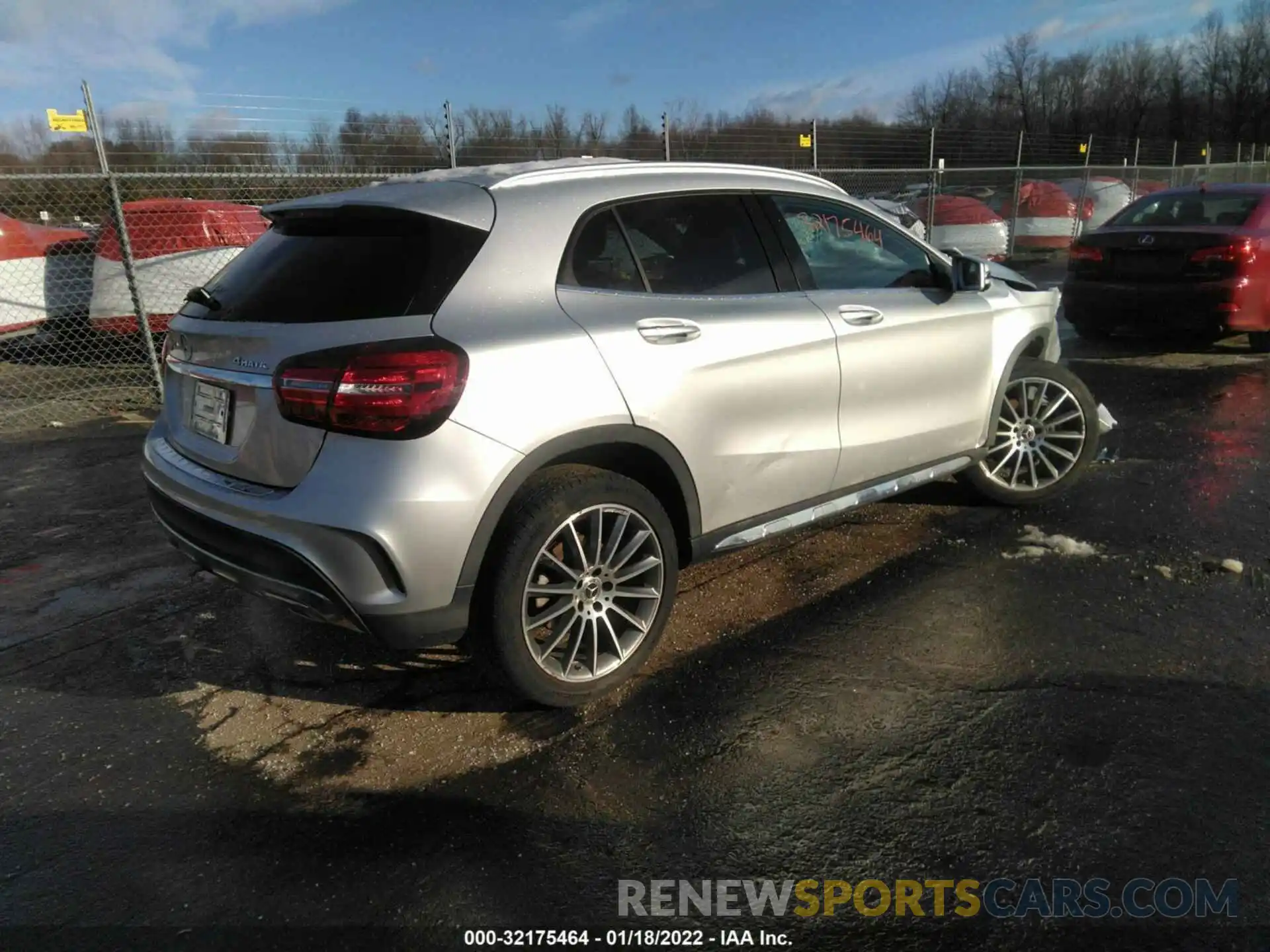 4 Photograph of a damaged car WDCTG4GB2KU012907 MERCEDES-BENZ GLA 2019