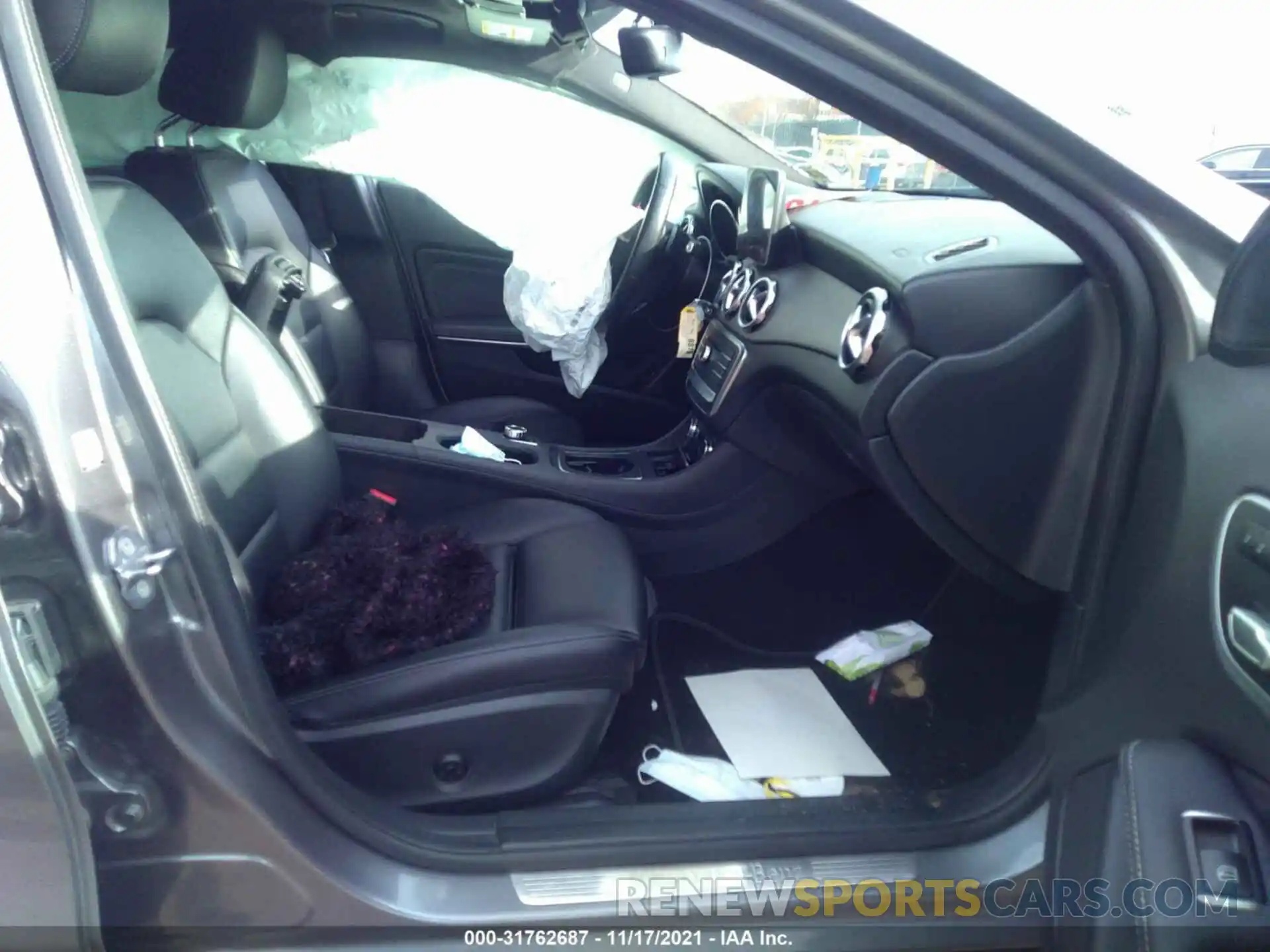 5 Photograph of a damaged car WDCTG4GB3KJ580696 MERCEDES-BENZ GLA 2019