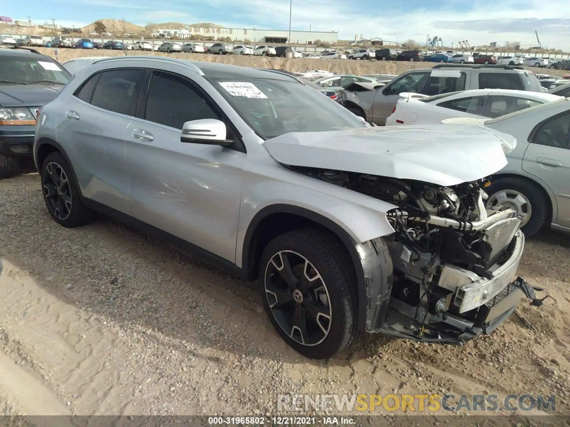 1 Photograph of a damaged car WDCTG4GB3KJ613910 MERCEDES-BENZ GLA 2019