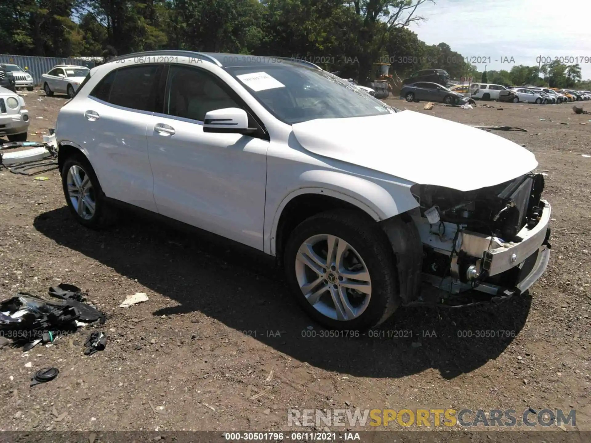 1 Photograph of a damaged car WDCTG4GB3KU017906 MERCEDES-BENZ GLA 2019