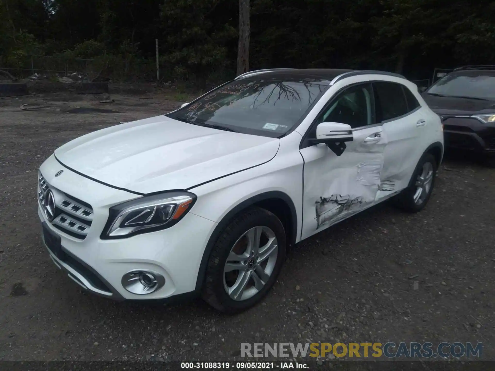 2 Photograph of a damaged car WDCTG4GB4KJ545276 MERCEDES-BENZ GLA 2019