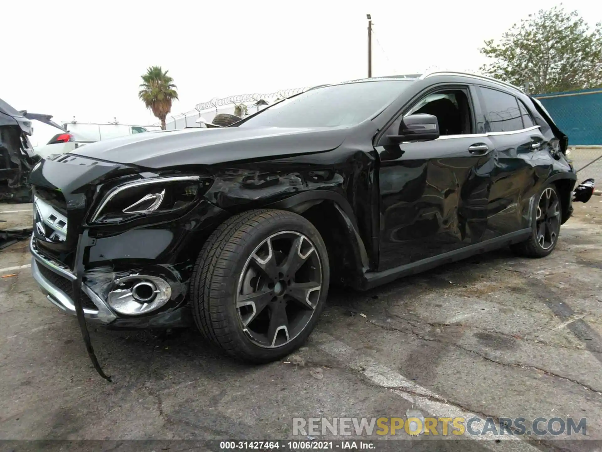 2 Photograph of a damaged car WDCTG4GB4KJ552907 MERCEDES-BENZ GLA 2019