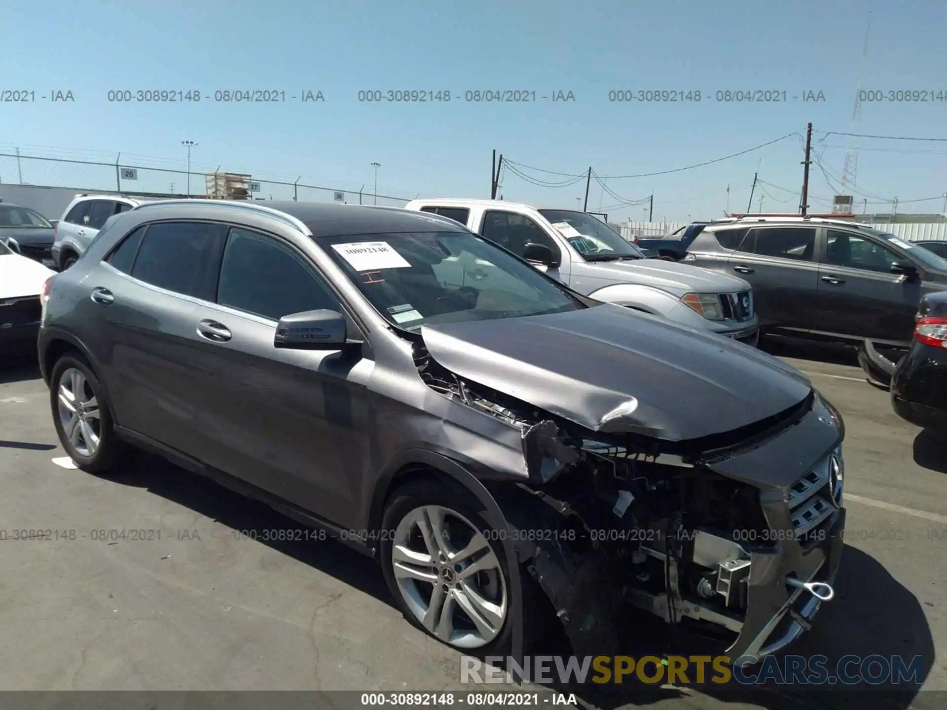 1 Photograph of a damaged car WDCTG4GB4KJ618940 MERCEDES-BENZ GLA 2019